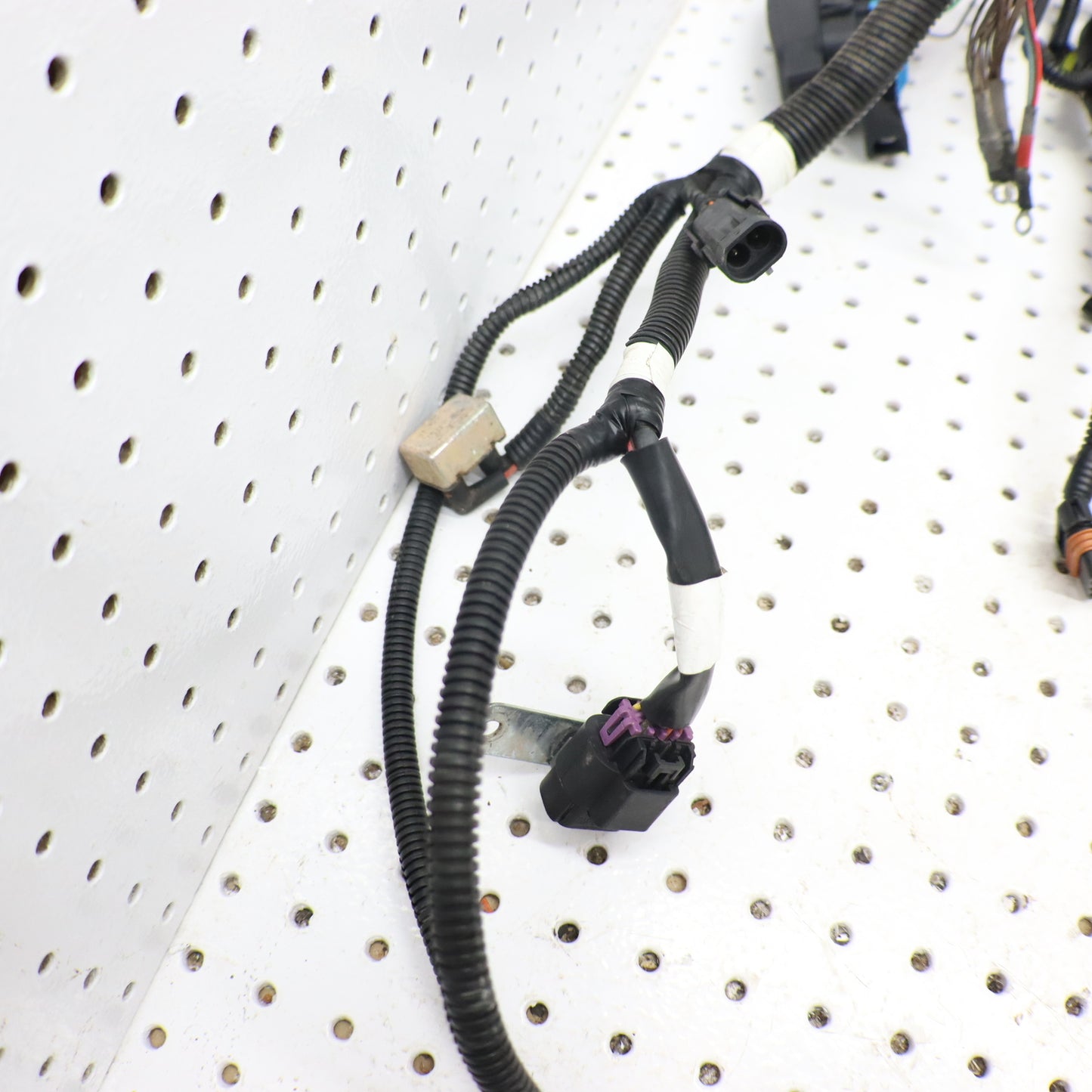 2014 Polaris Sportsman 570 Wire Harness NON EPS 2412398 MINOR DAMAGE