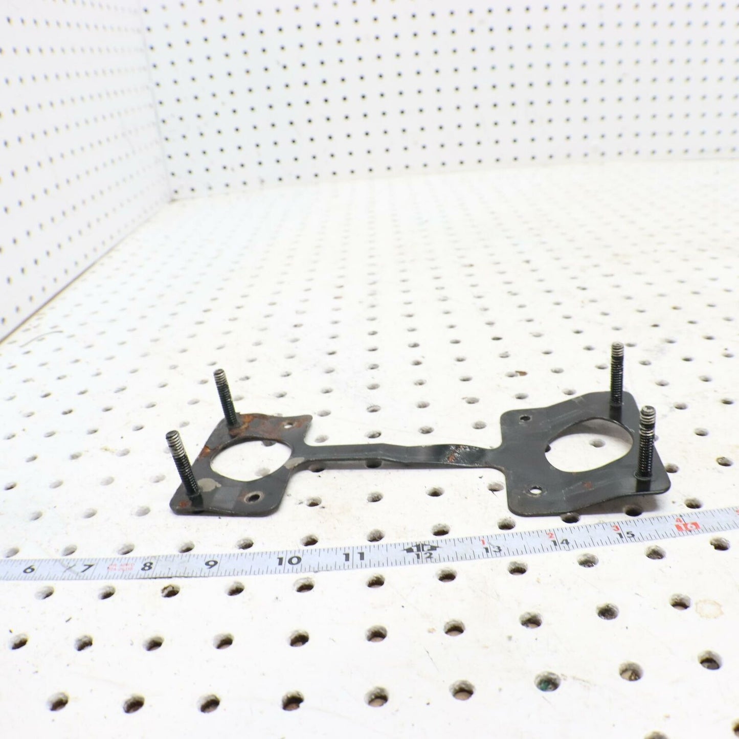 2006 POLARIS SWITCHBACK ECU CDI ECM COMPUTER BRACKET MOUNT 1014702-067