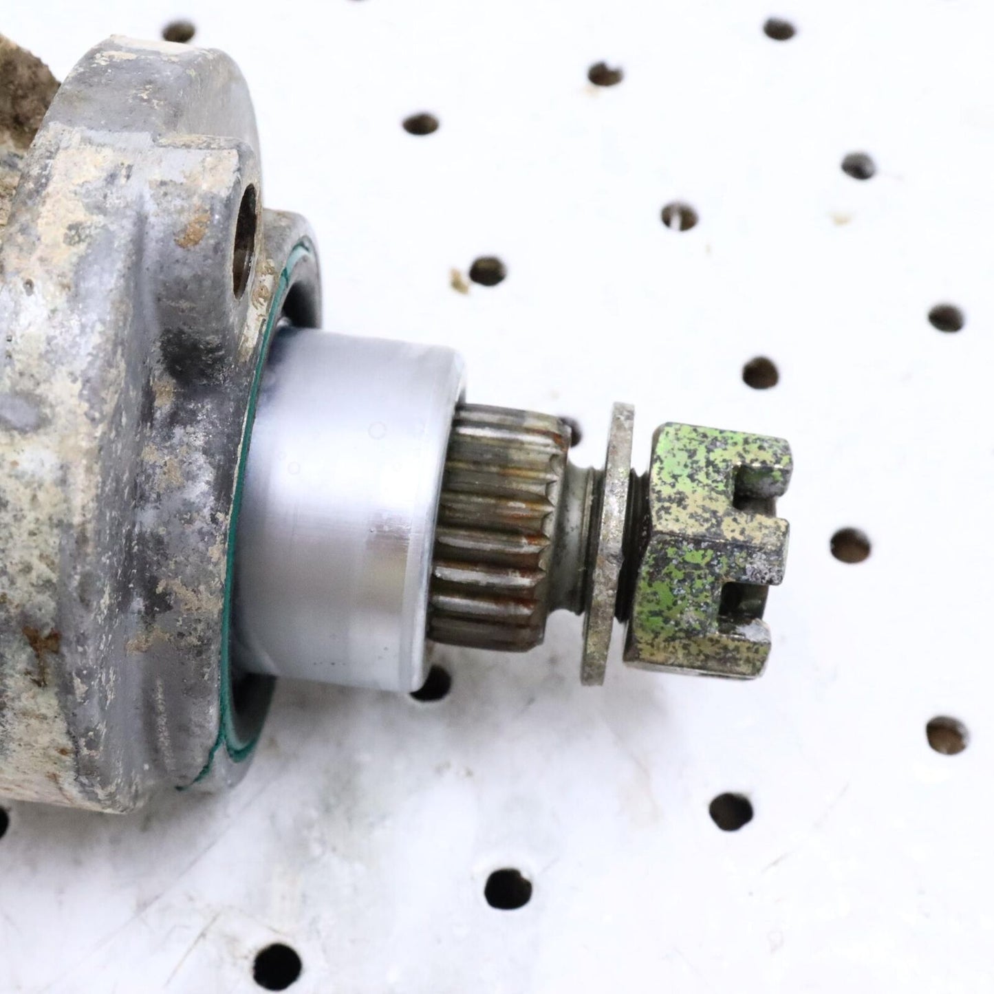 1998 POLARIS XPLORER 400L CENTER TIGHTENER BEARING HOUSING 1380136