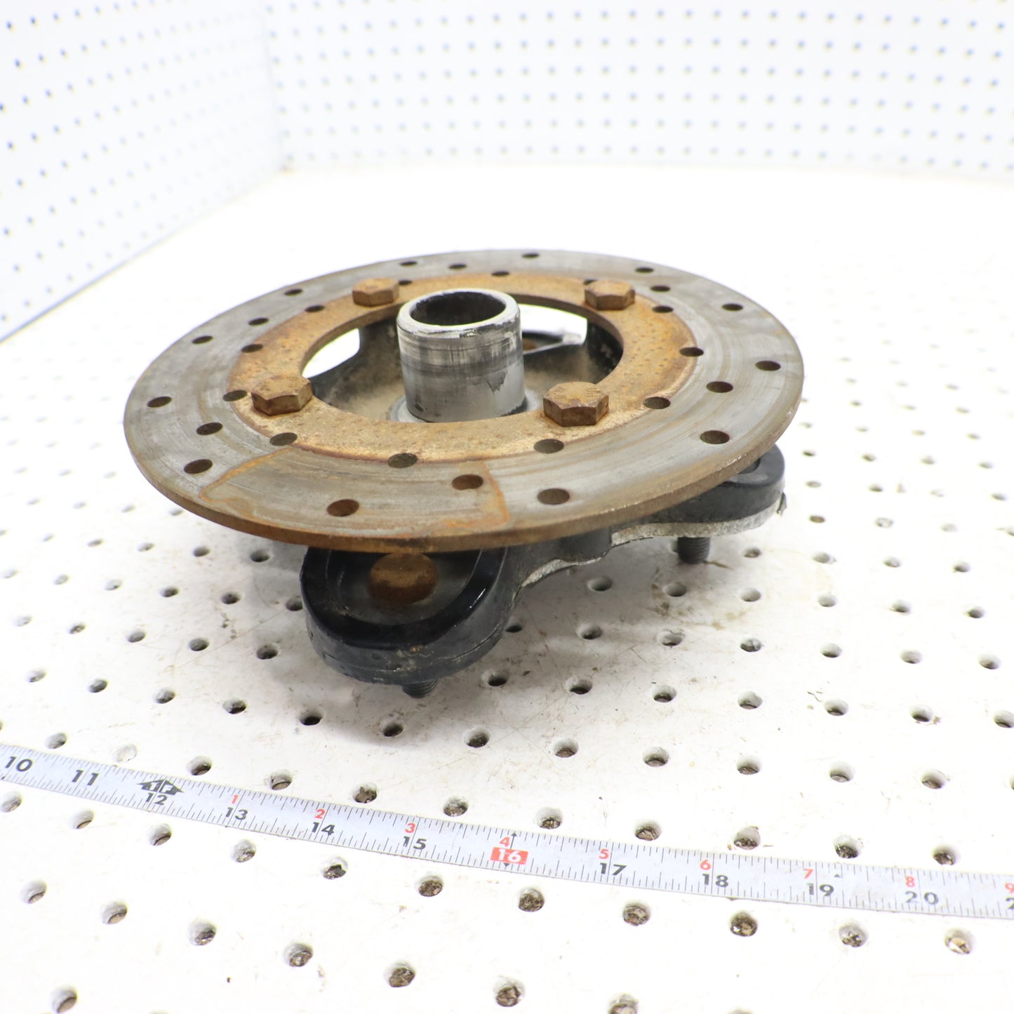 2013 Polaris Ranger Xp 900 Wheel Hub REAR 5137431-067; 5142964-067