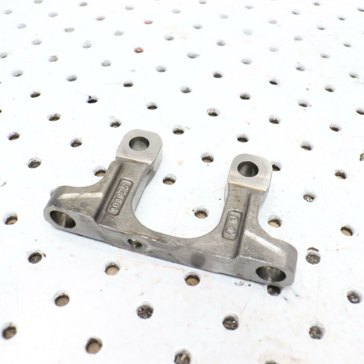 2006 POLARIS SWITCHBACK ROCKER ARM SUPPORT ROCKER ARM 0451855