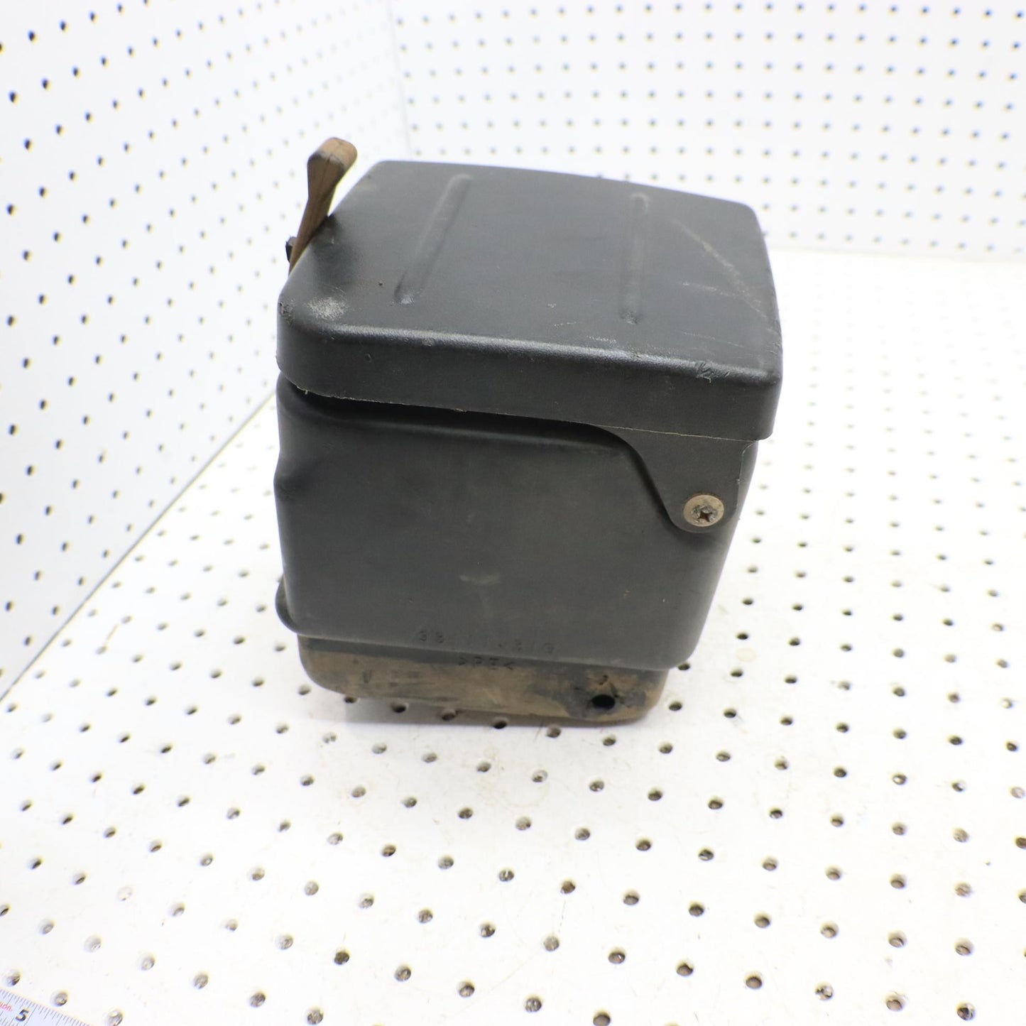 2016 SUZUKI KING QUAD 500 STORAGE BOX REAR 93100-31GA0; 93100-31GA2