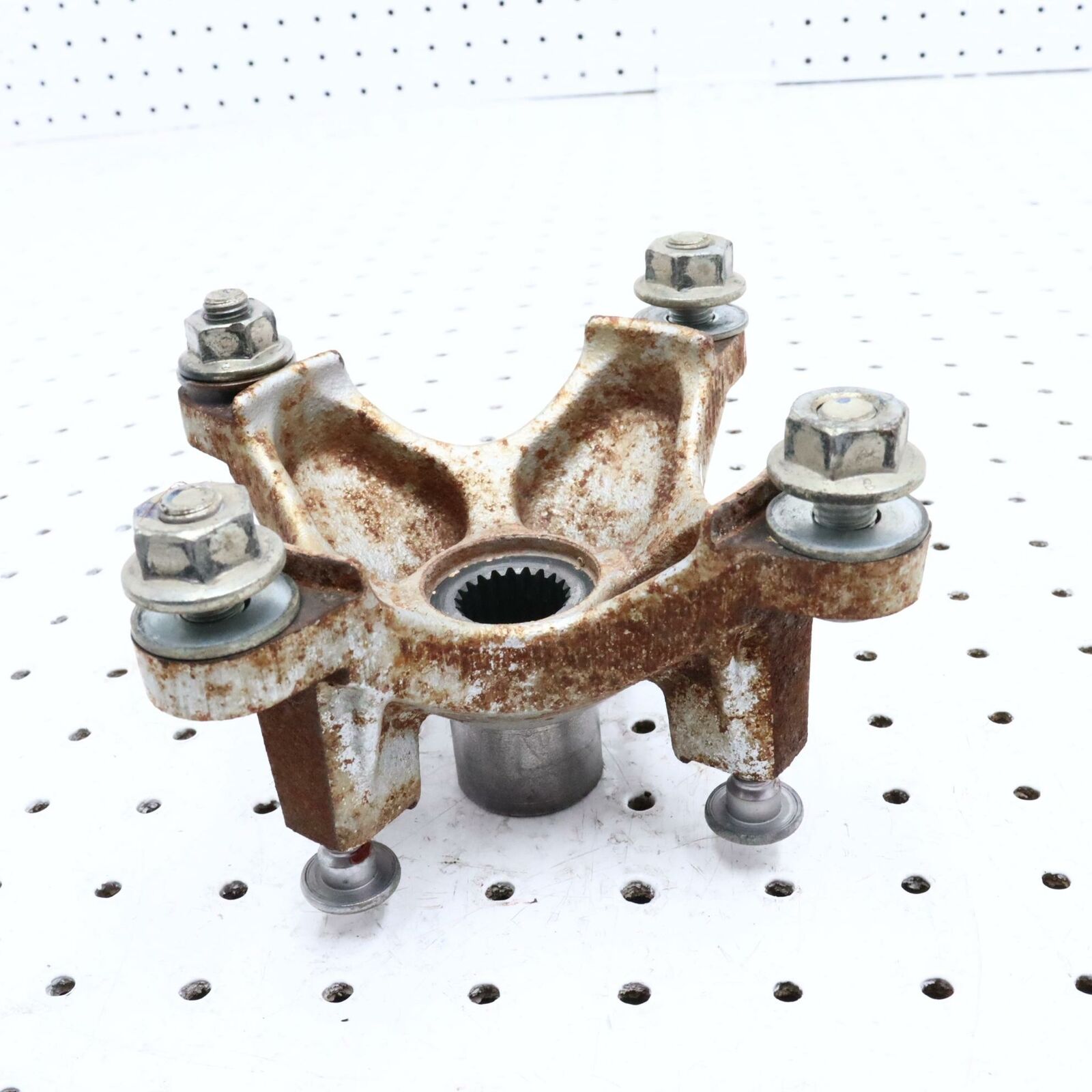 2008 KAWASAKI BRUTE FORCE 650 FRONT WHEEL HUB LEFT 49030-1135; 49030-0046