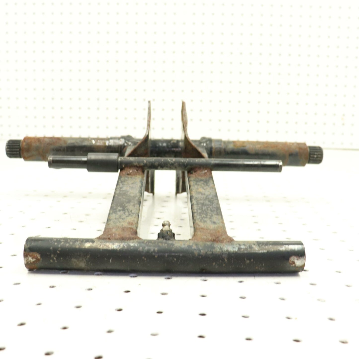2006 POLARIS FUSION 600 REAR BACK SUSPENSION FRONT TORQUE PIVOT ARM 1542136-067