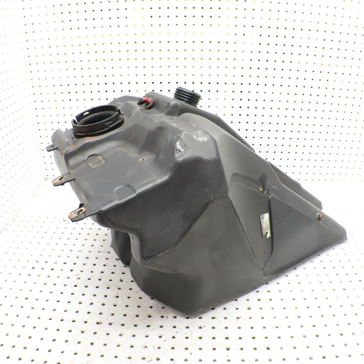 2009 ARCTIC CAT F5 GAS TANK FUEL RESERVOIR 2670-037; 1770-227