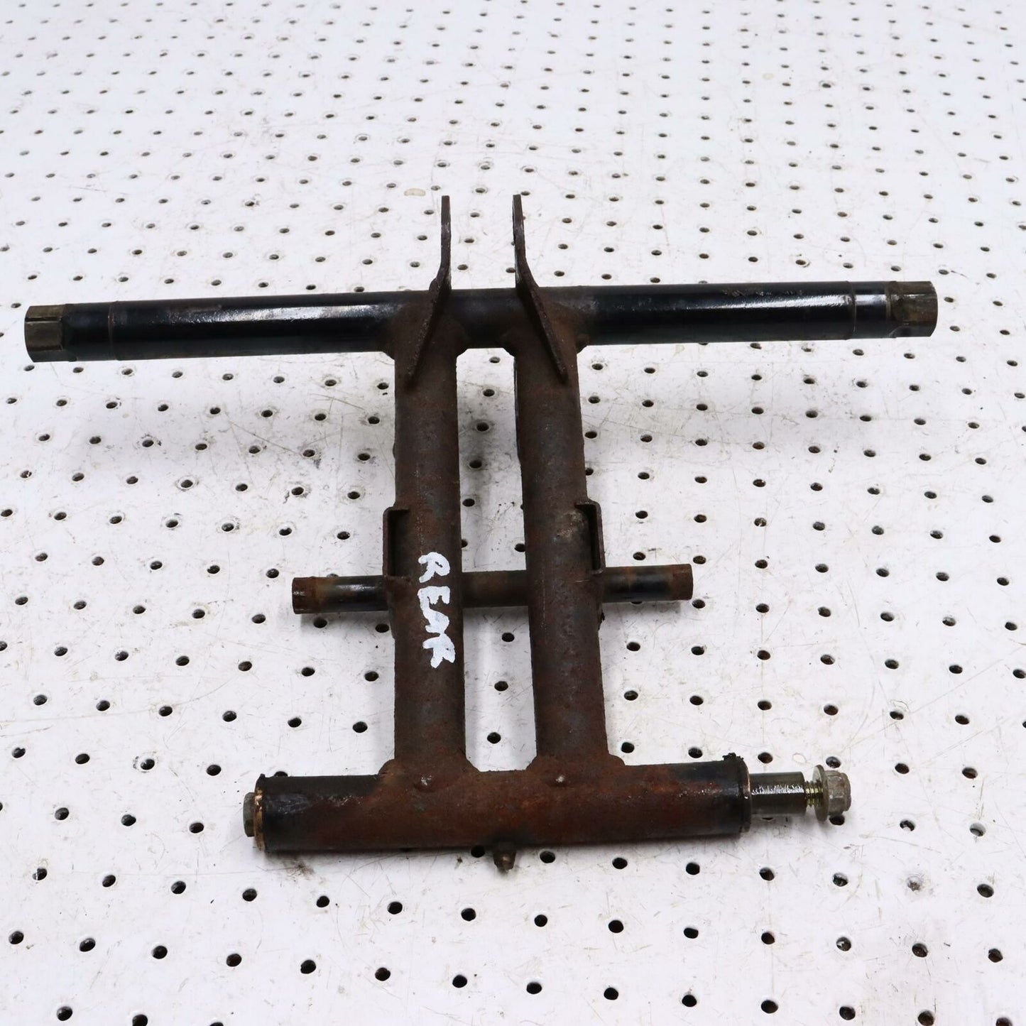 2007 ARCTIC CAT F6 REAR BACK SUSPENSION FRONT TORQUE PIVOT ARM 1704-702
