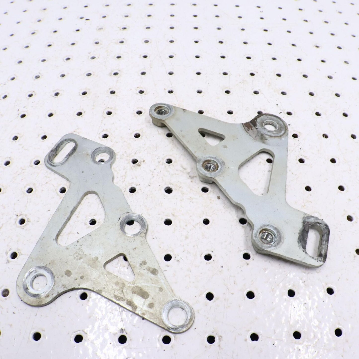 2013 POLARIS RANGER XP 900 TRANSMISSION MOUNT STAY BRACKET 3235398; 3235399