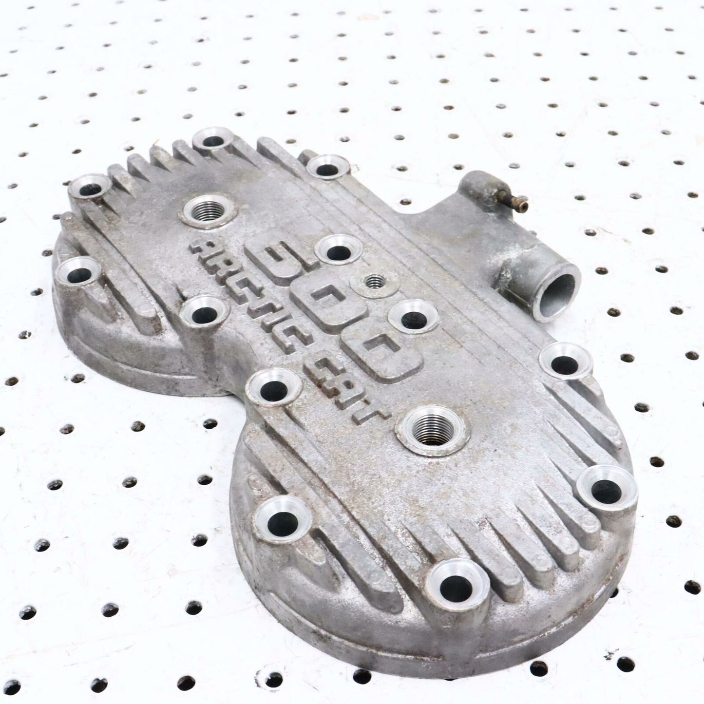 2007 ARCTIC CAT F6 ENGINE MOTOR CYLINDER HEAD TOP COVER DOME 3006-642