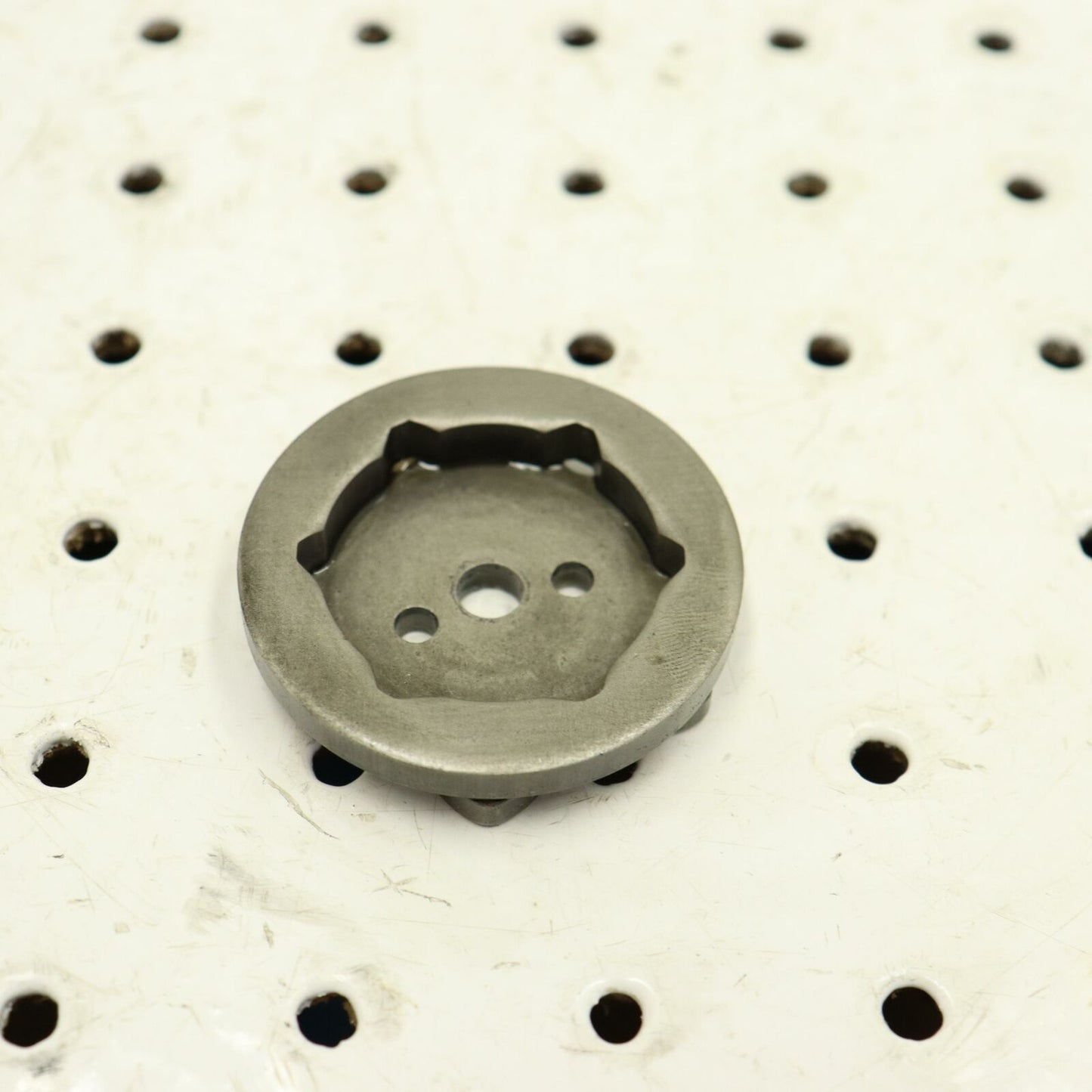 2003 SUZUKI SAVAGE 650 ENGINE TRANSMISSION STOPPER PLATE 25380-38A02