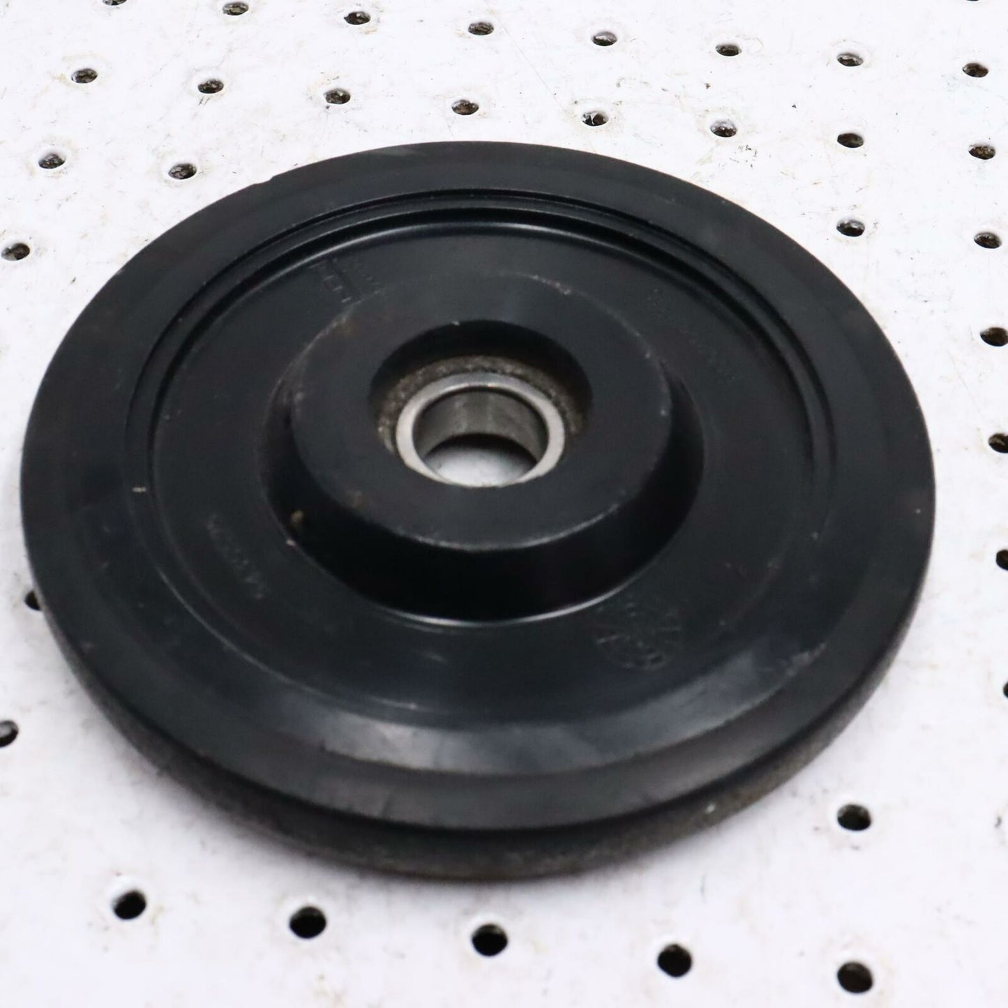 2006 POLARIS RMK 700 TRACK WHEEL IDLER GUIDE 1590387-293 5.6" O.D.