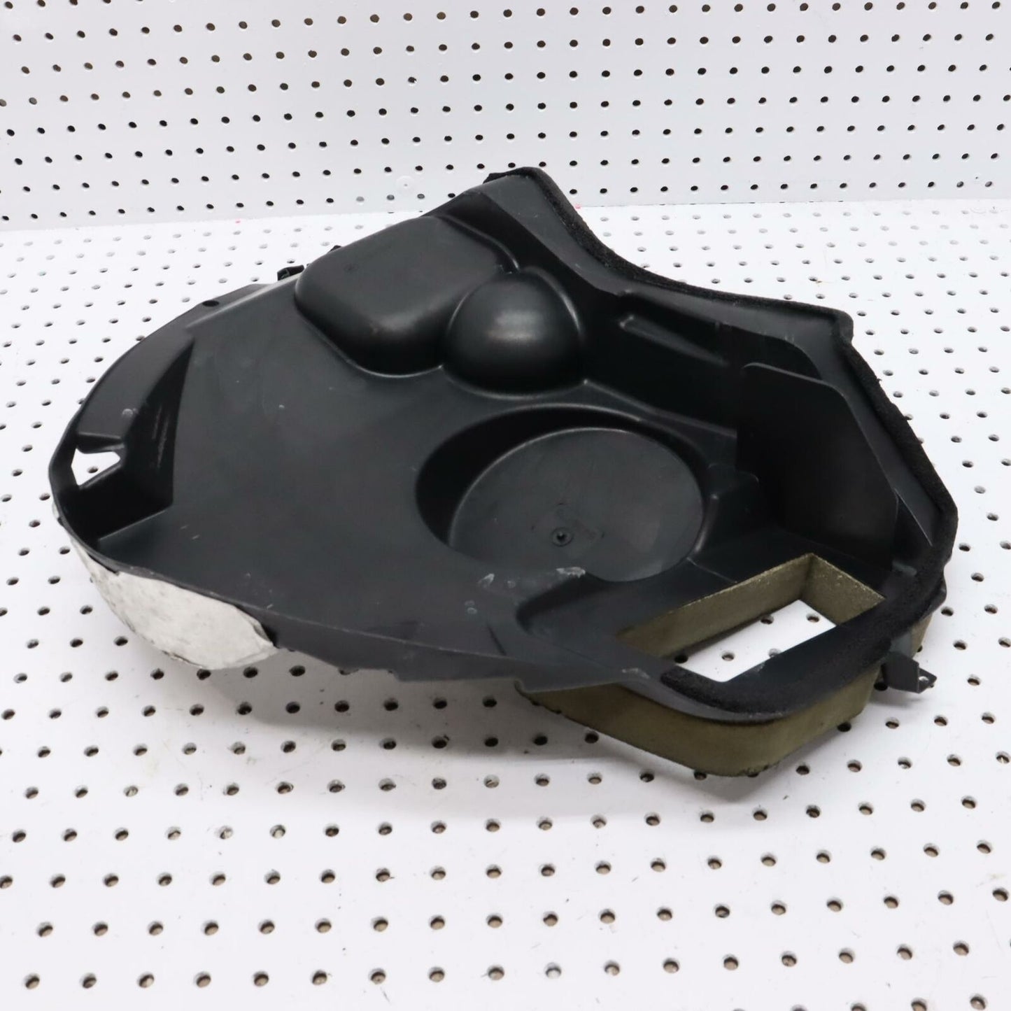2006 POLARIS CLASSIC 700 AIR PLENUM, HEADLIGHT ACCESSS COVER 2633044
