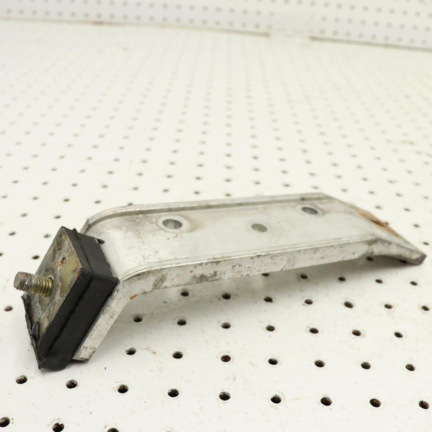 POLARIS ENGINE MOUNT STRAP RIGHT 5245475 5245475