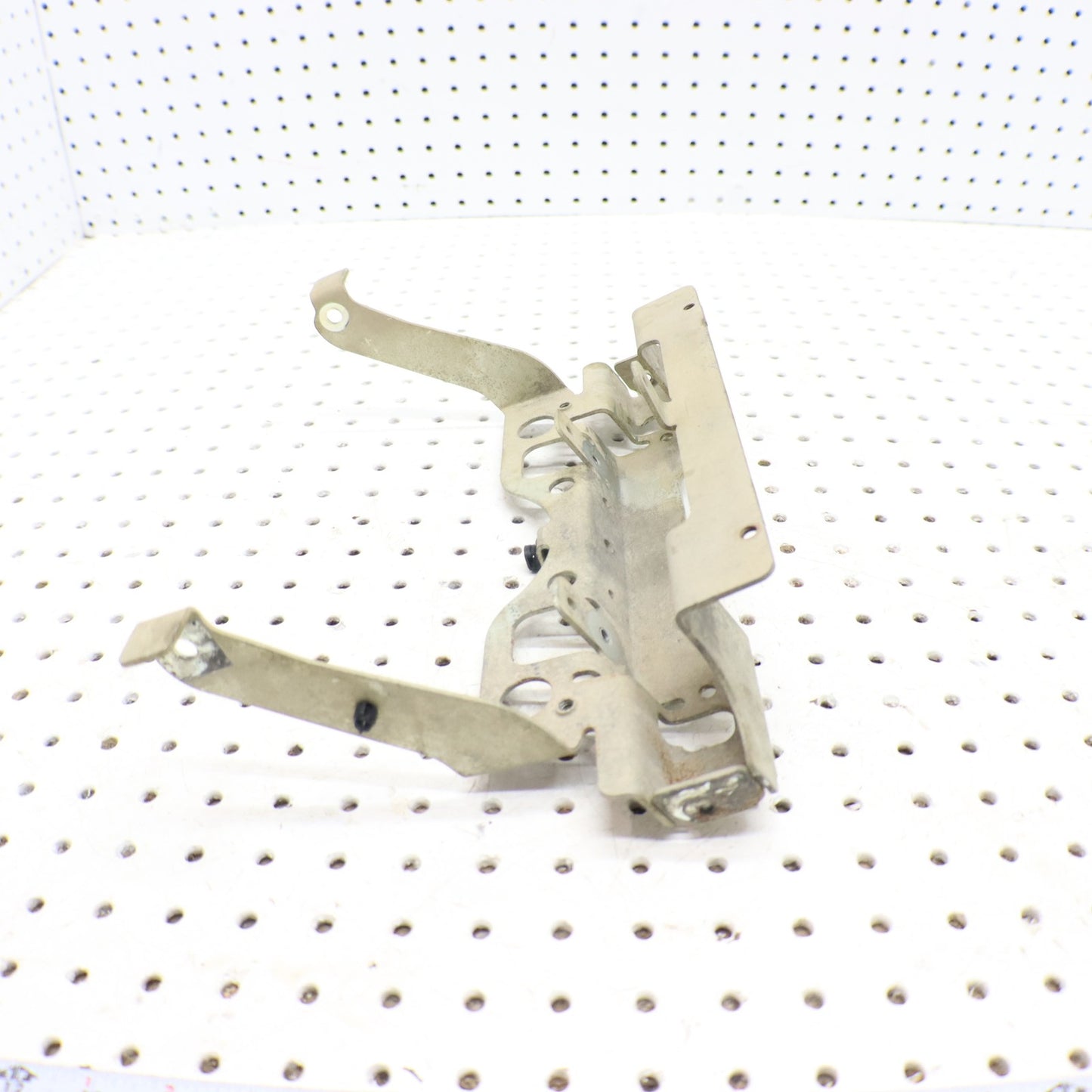 2016 Polaris Sportsman Sp 570 Upper Radiator Bracket 5259852