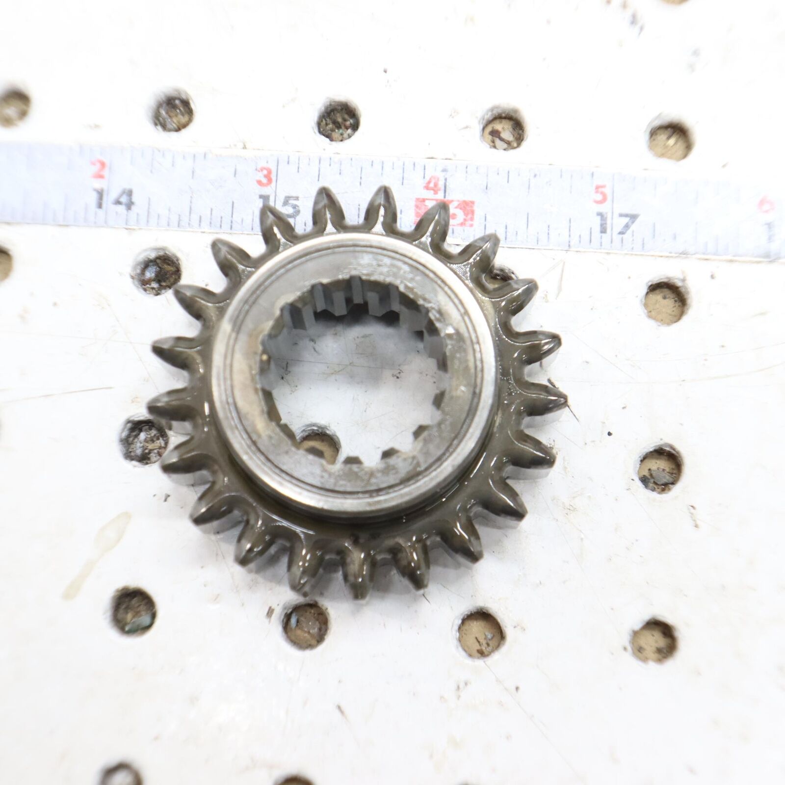 2008 POLARIS SWITCHBACK TURBO CHAIN CASE GEAR SPROCKET 5135601