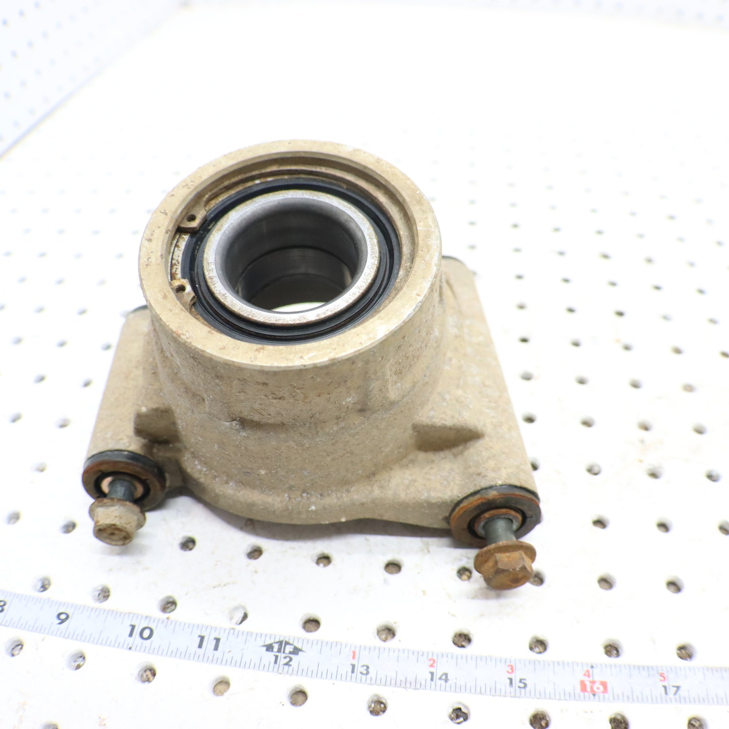 2013 Polaris Ranger Xp 900 WHEEL Bearing Carrier LEFT REAR 5137676; 5138501