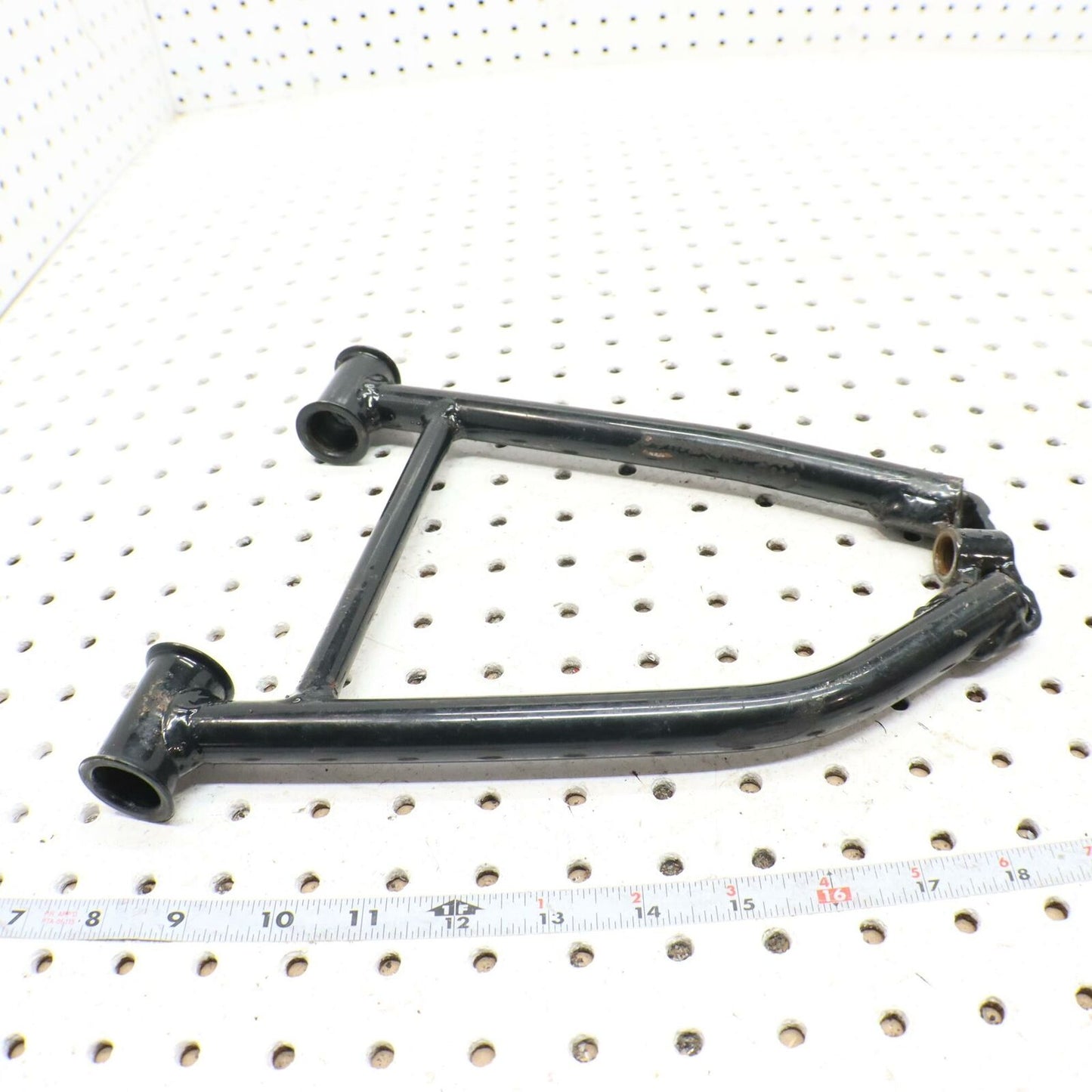 2006 POLARIS RMK 700 FRONT UPPER RIGHT CONTROL A ARM 2203024-385 2203024-067