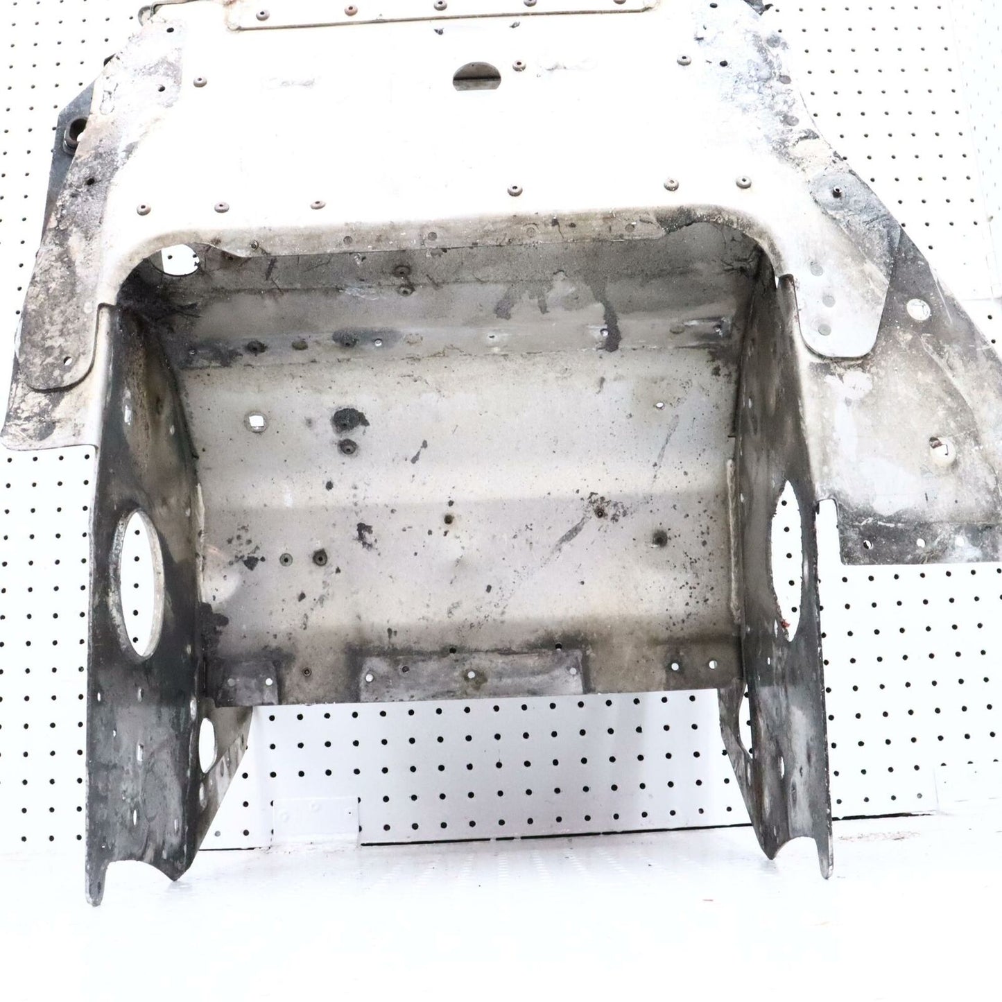 2006 POLARIS CLASSIC 700 FRONT BULKHEAD CHASSIS FRAME SUPPORT 1015032-309