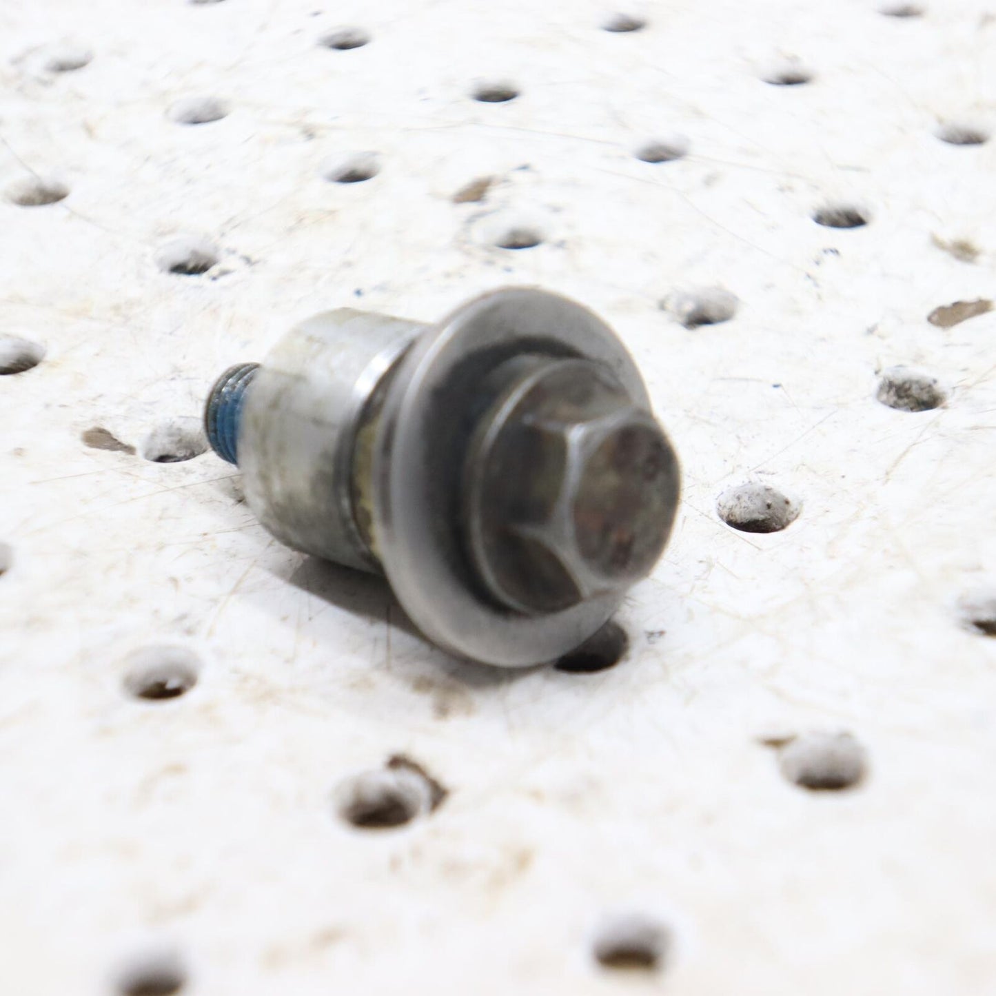 2015 POLARIS SWITCHBACK 800 DRIVEN CLUTCH BOLT 7555846; 7555832; 7555832
