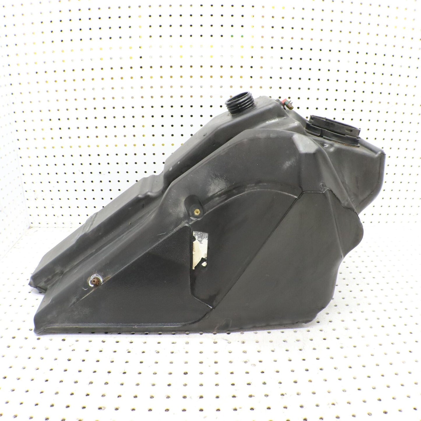 2009 ARCTIC CAT F5 GAS TANK FUEL RESERVOIR 2670-037; 1770-227