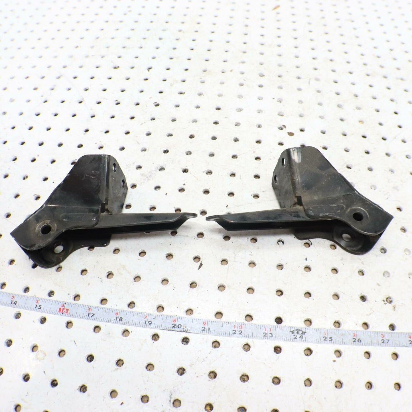2006 POLARIS SWITCHBACK FRONT SHOCK TOWERS MOUNTS 1014463-067 1014462-067