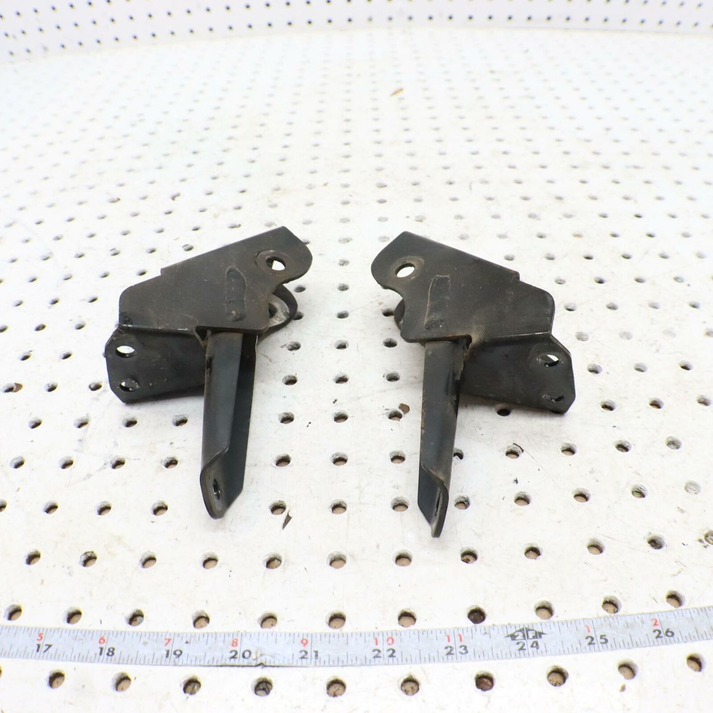 2006 POLARIS SWITCHBACK FRONT SHOCK TOWERS MOUNTS 1014463-067 1014462-067