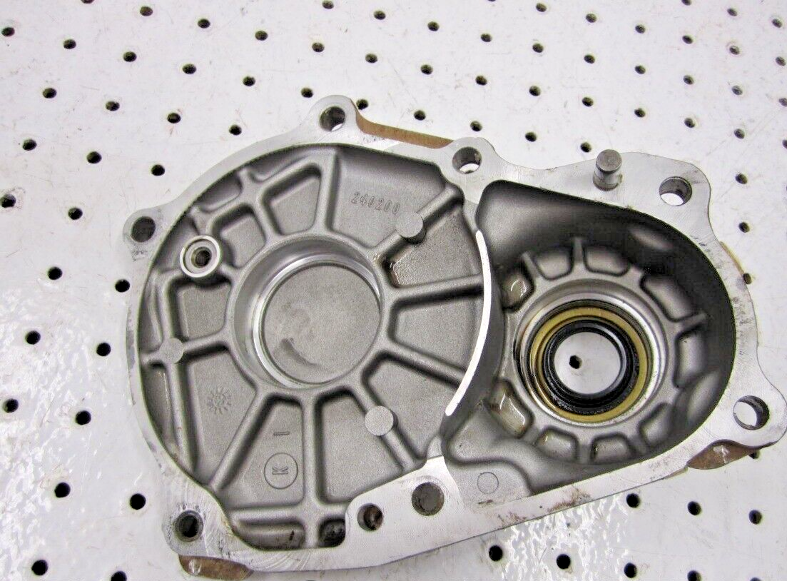 2005 POLARIS SPORTSMAN 800 EFI FRONT OUTPUT COVER 3234130