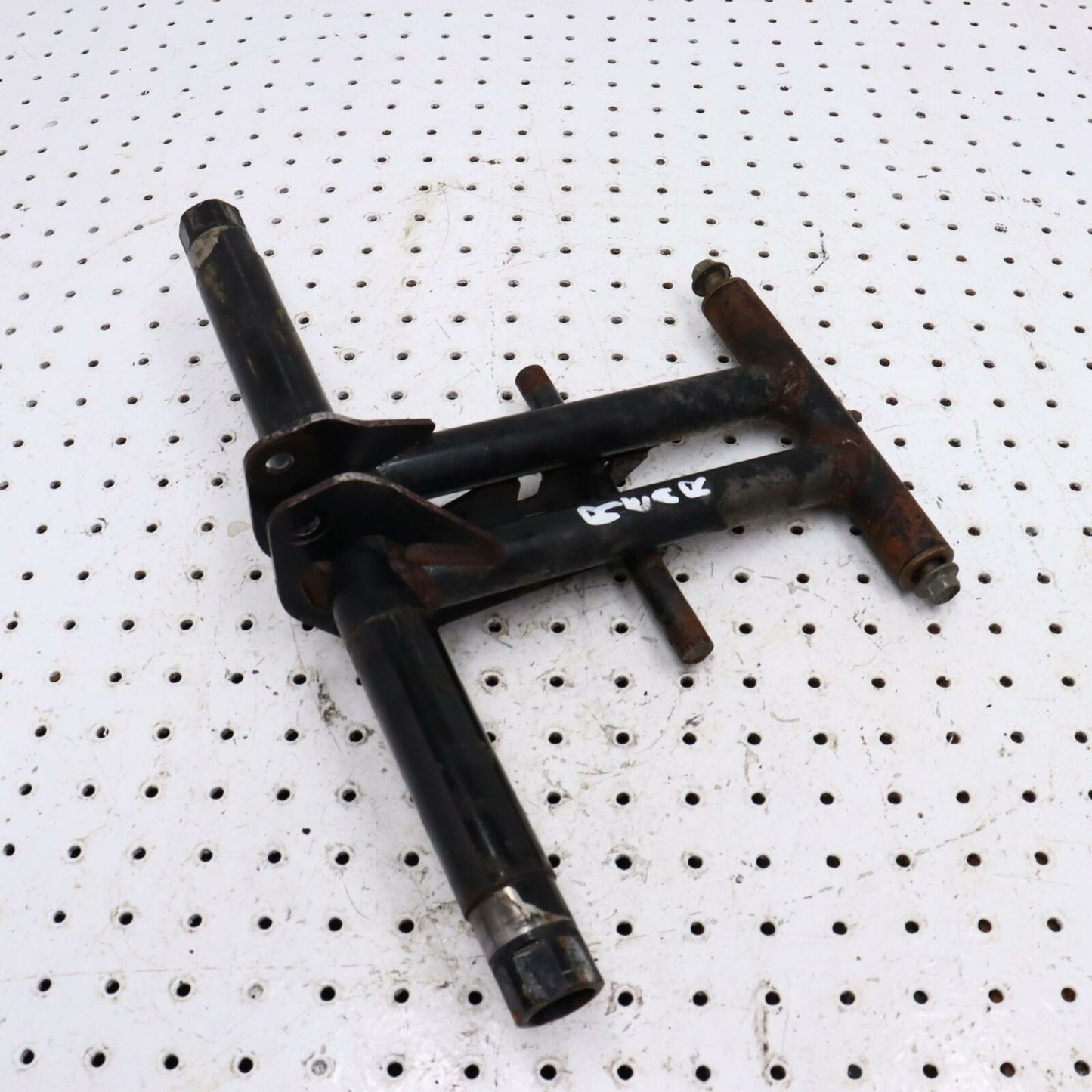 2013 ARCTIC CAT F5 REAR BACK SUSPENSION FRONT TORQUE PIVOT ARM 1704-619