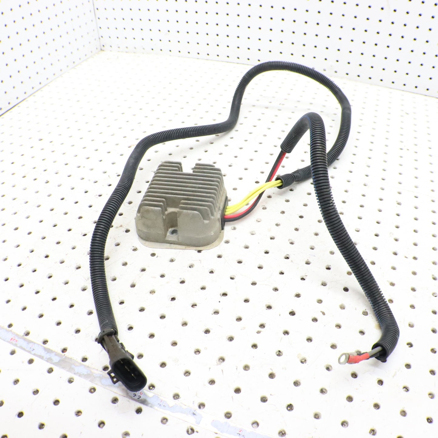 2014 Polaris Sportsman 570 Voltage Regulator 2207958; 4015230