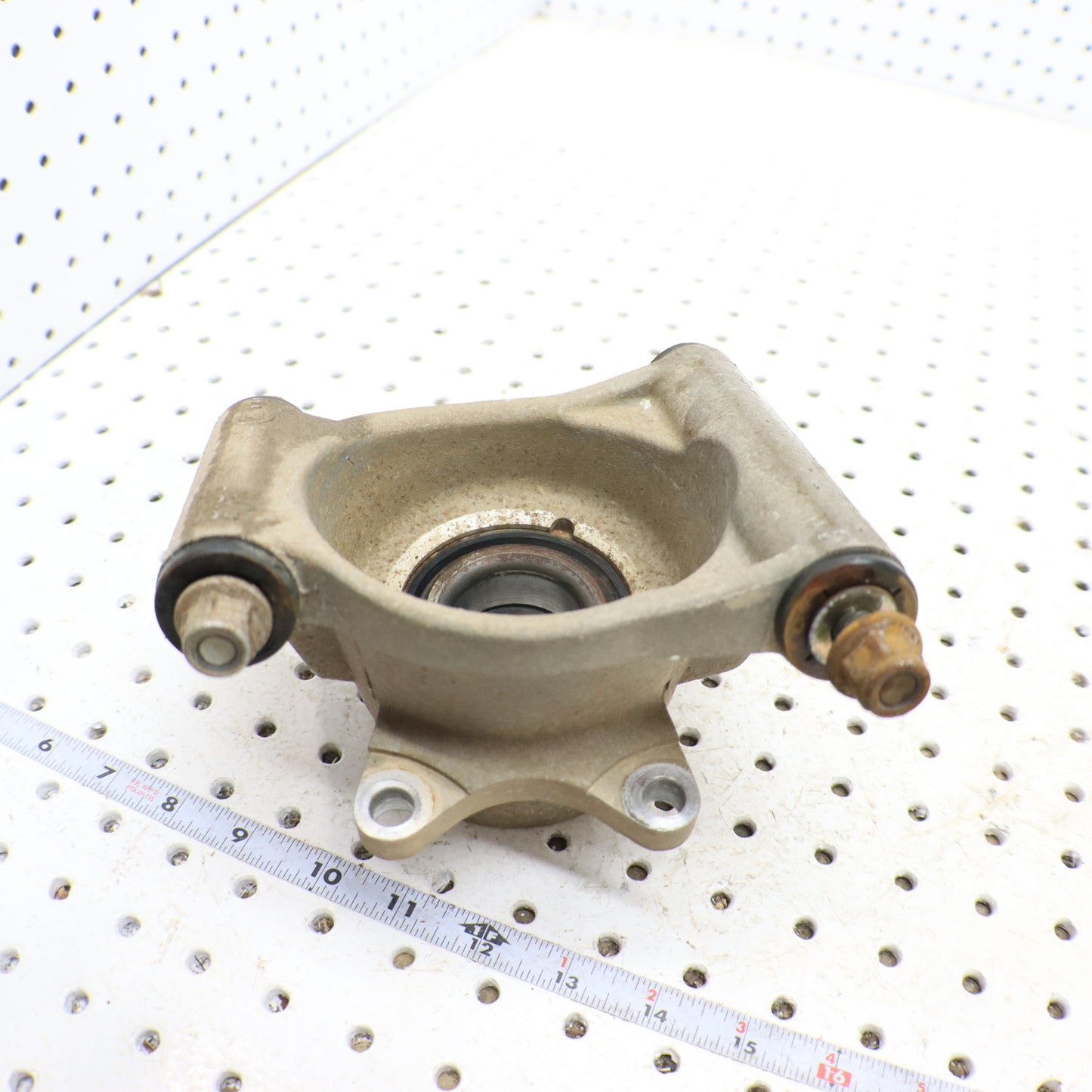 2013 Polaris Ranger Xp 900 WHEEL Bearing Carrier LEFT REAR 5137676; 5138501