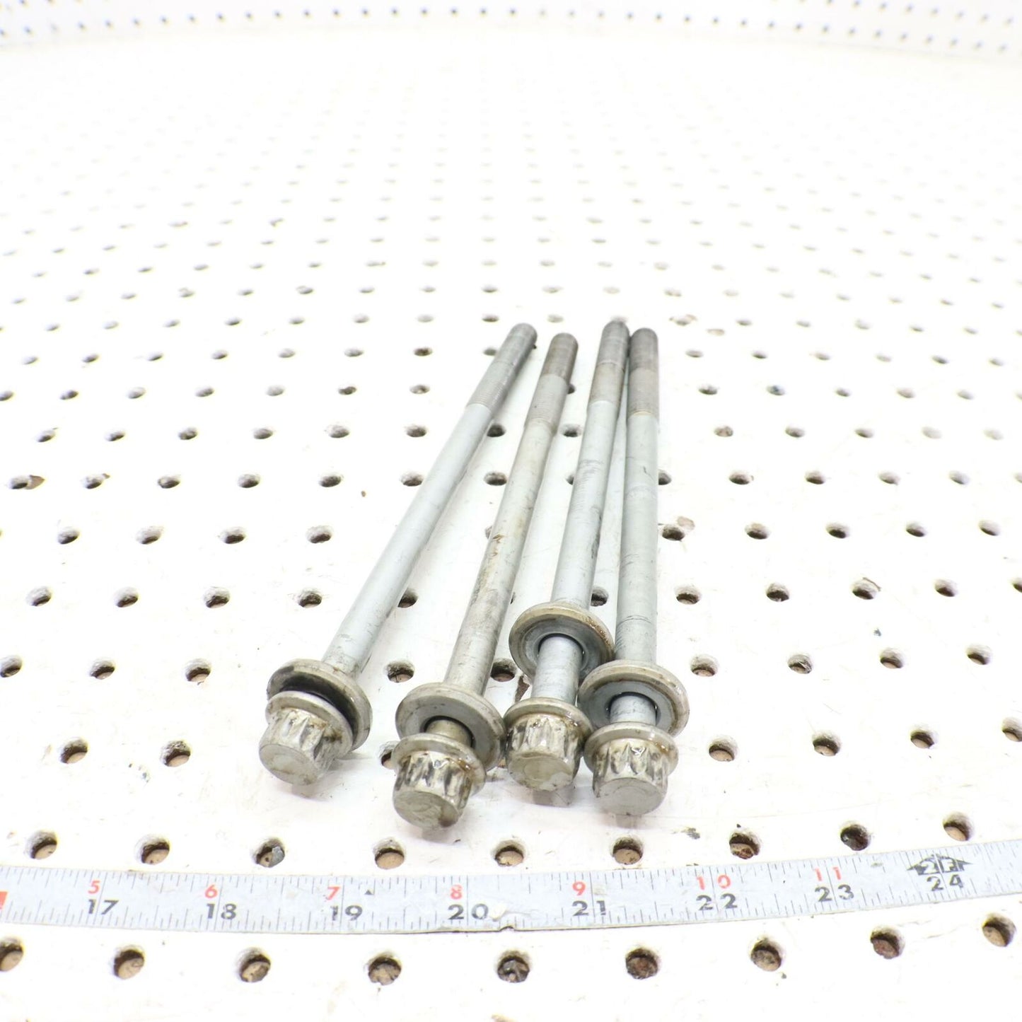2001 POLARIS SPORTSMAN 400 BOLT CYLINDER HEAD BOLT 3084875 QTY (4)