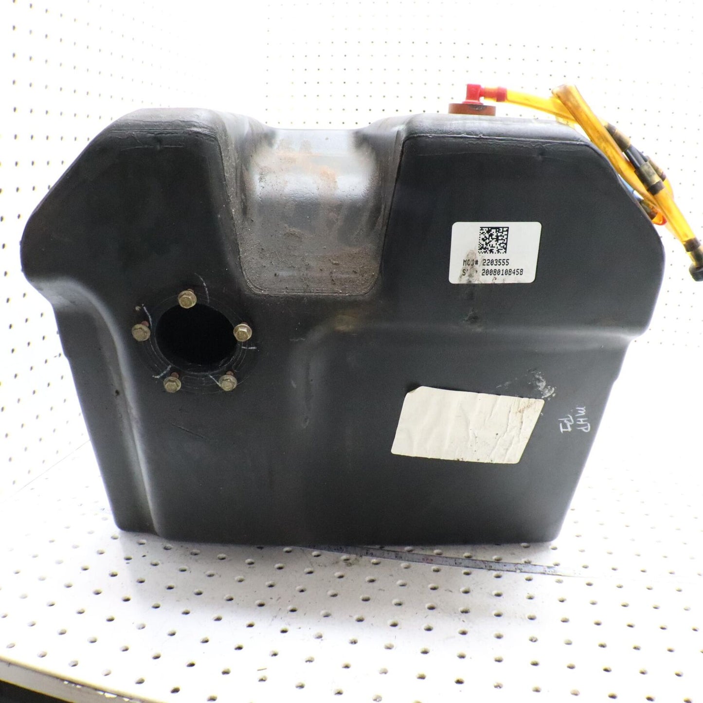 2006 POLARIS FUSION 600 GAS TANK FUEL TANK 2203555; 2520637-070
