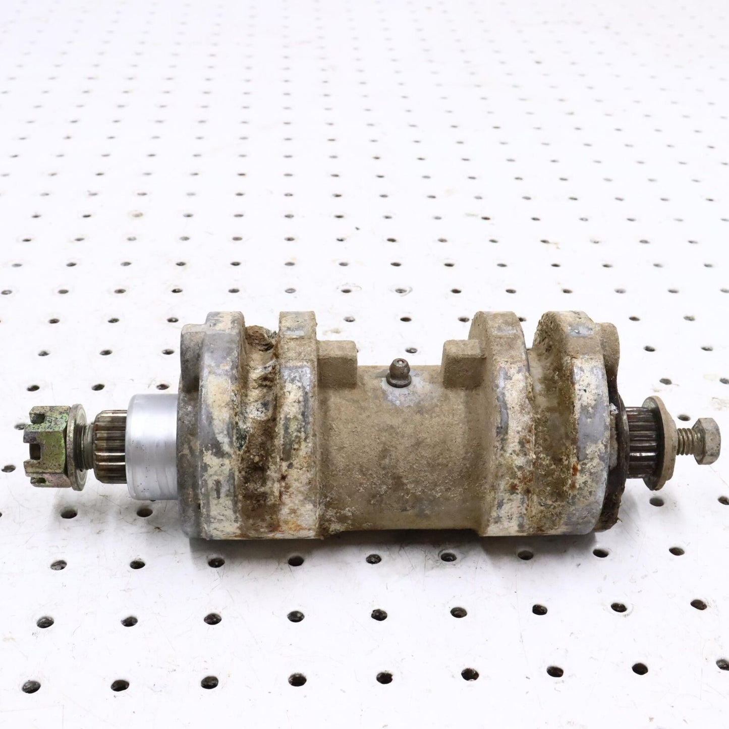 1998 POLARIS XPLORER 400L CENTER TIGHTENER BEARING HOUSING 1380136
