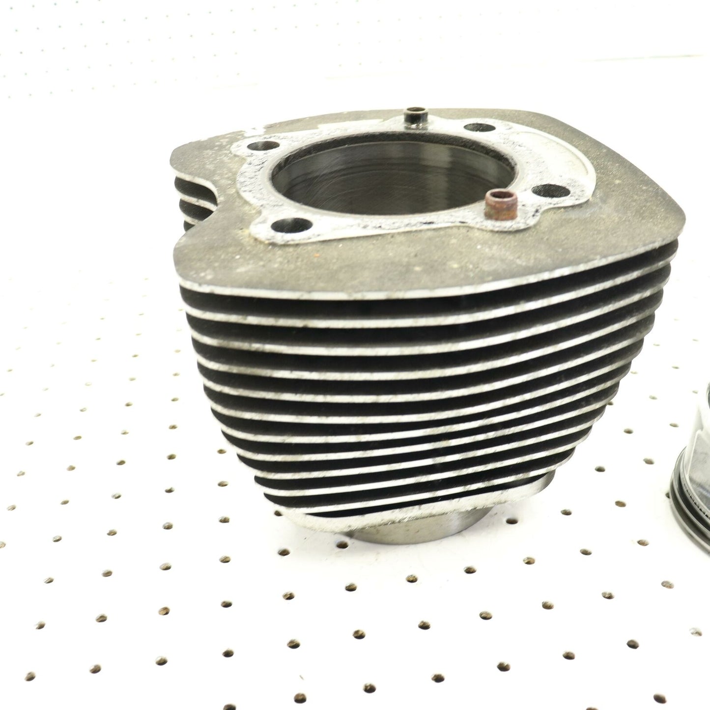 2003 HARLEY-DAVIDSON FATBOY ENGINE MOTOR CYLINDER 16526-99, 16593-99