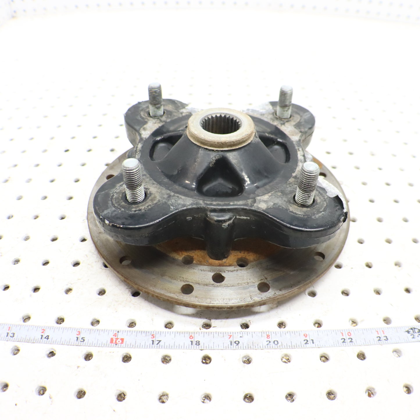 2013 Polaris Ranger Xp 900 Wheel Hub REAR 5137431-067; 5142964-067