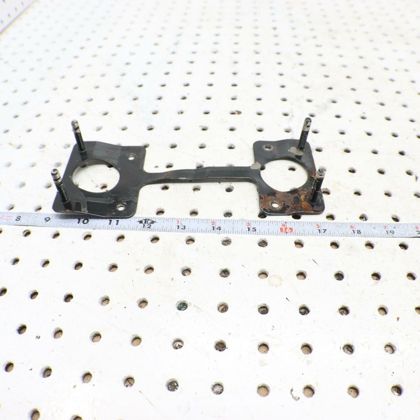 2006 POLARIS SWITCHBACK ECU CDI ECM COMPUTER BRACKET MOUNT 1014702-067
