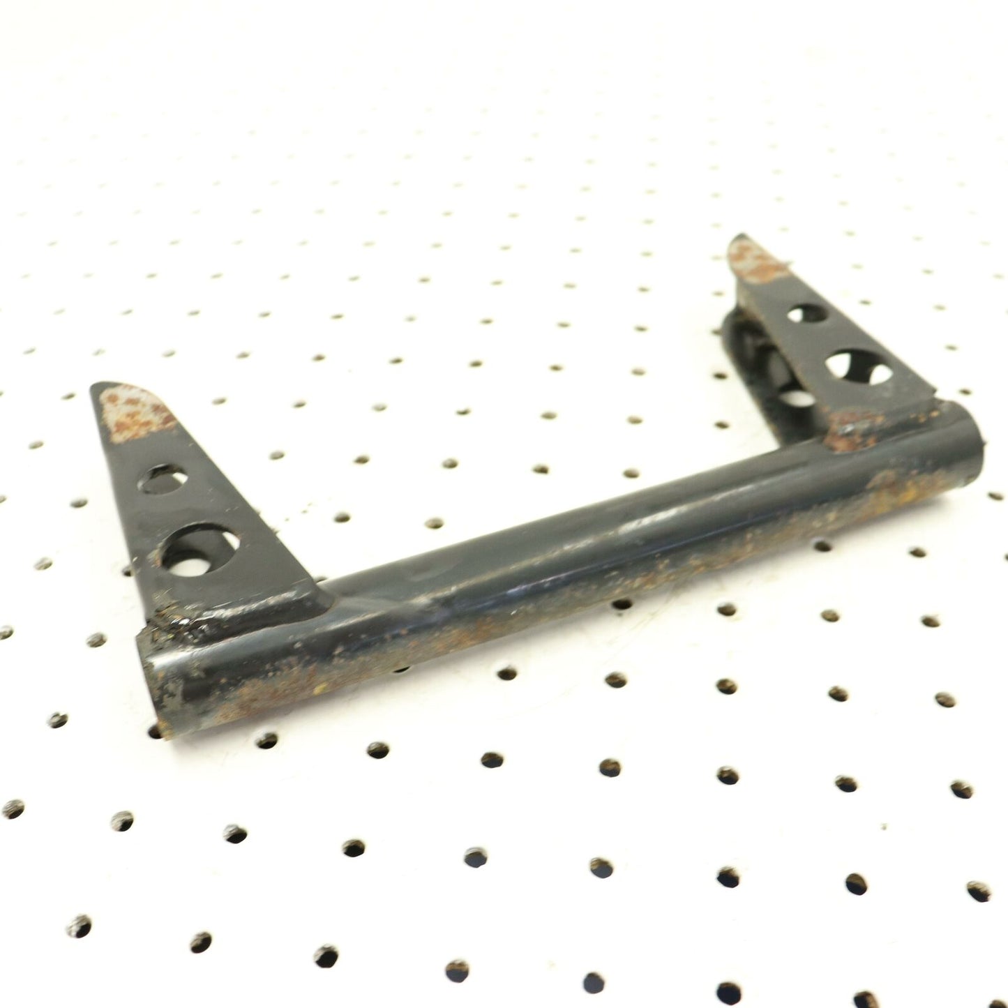 2006 POLARIS FUSION 600 REAR SUSPENSION REAR PIVOT BRACKET 1541928-067