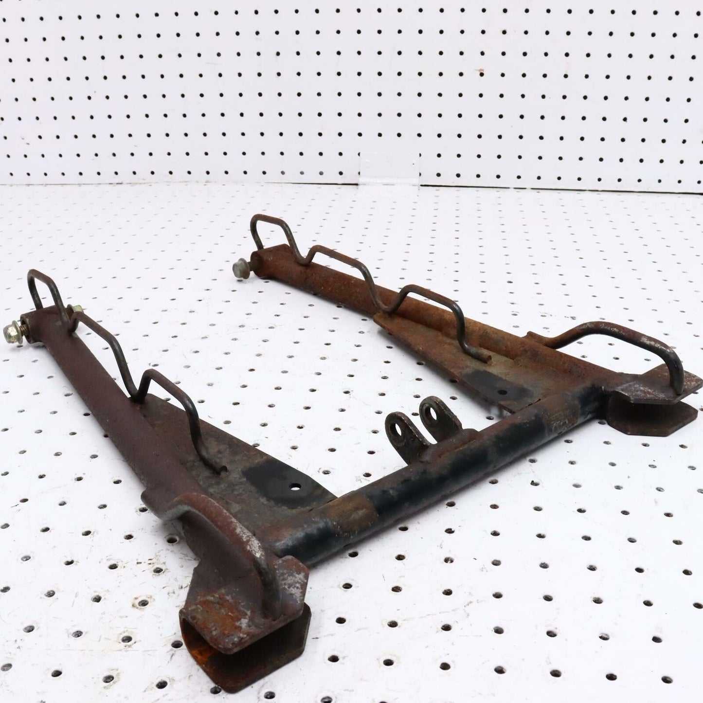 2010 ARCTIC CAT SNO PRO 500 REAR BACK SUSPENSION FRONT TORQUE PIVOT ARM 1704-910