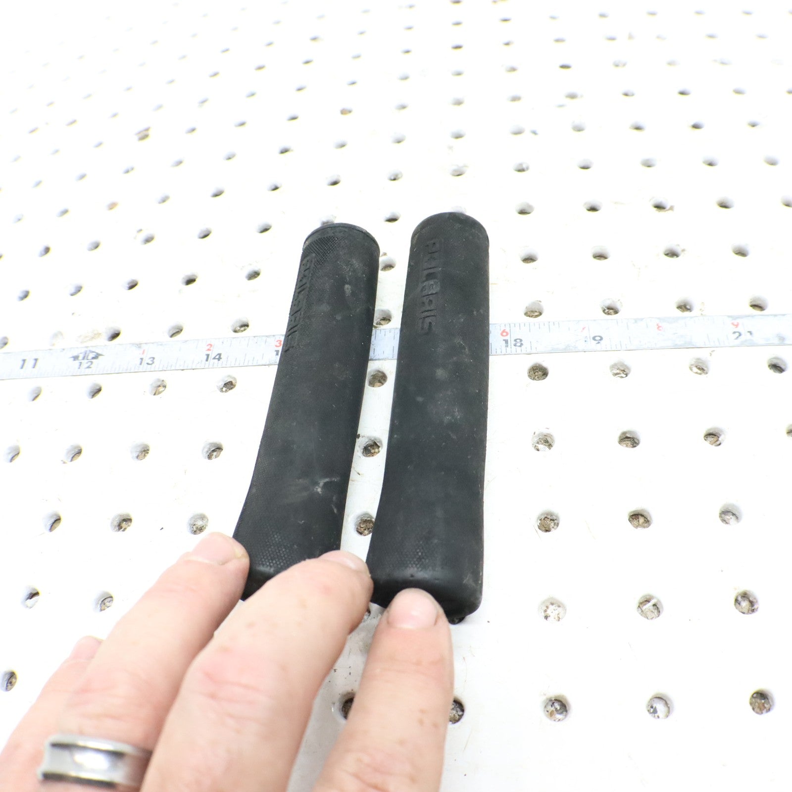 2008 Polaris Sportsman 800 Handlebar Grips 5412900-070; 5413578-070