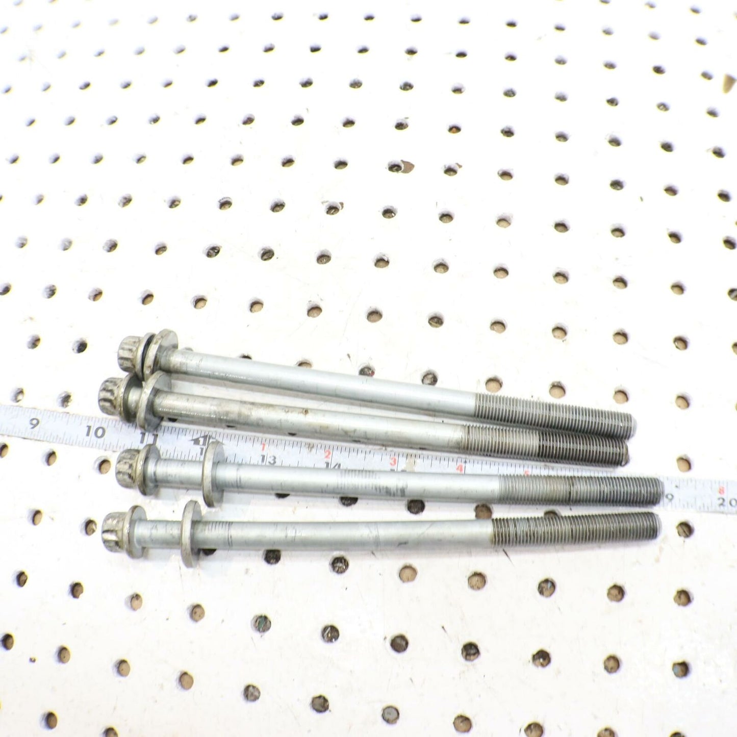 2001 POLARIS SPORTSMAN 400 BOLT CYLINDER HEAD BOLT 3084875 QTY (4)