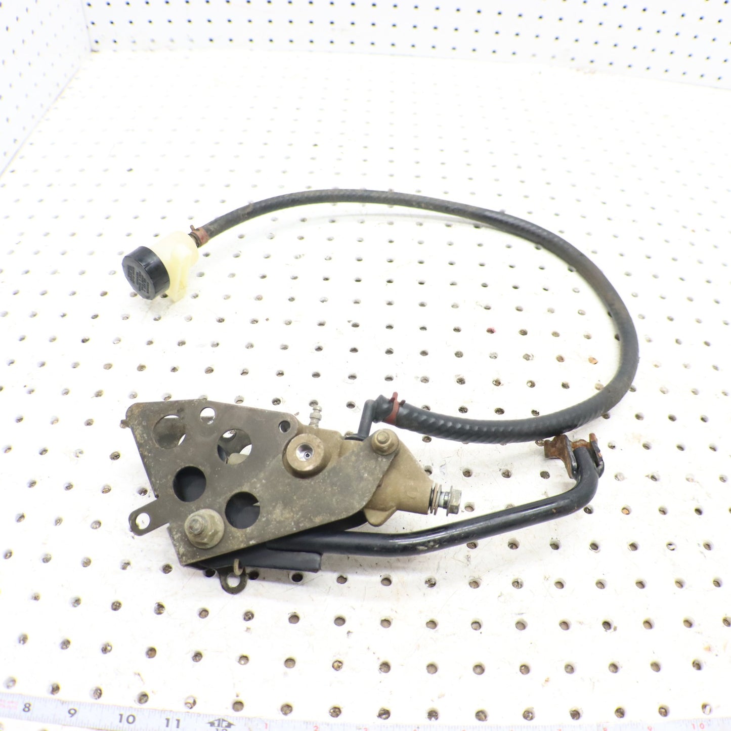 2009 Polaris Sportsman Xp 850 Foot Brake Pedal & Master Cylinder 1911347 1913903