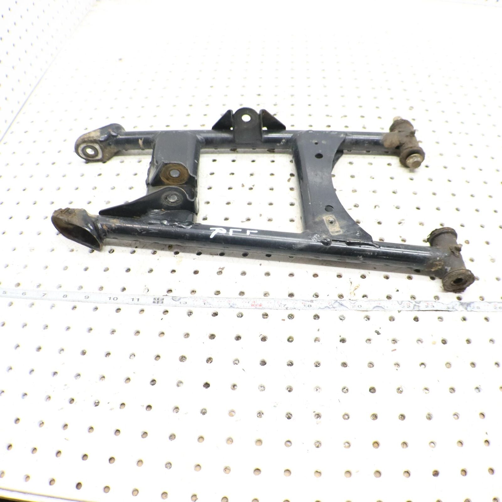 2009 POLARIS SPORTSMAN XP 850 LOWER LEFT REAR CONTROL A ARM  1015128-067 1017256