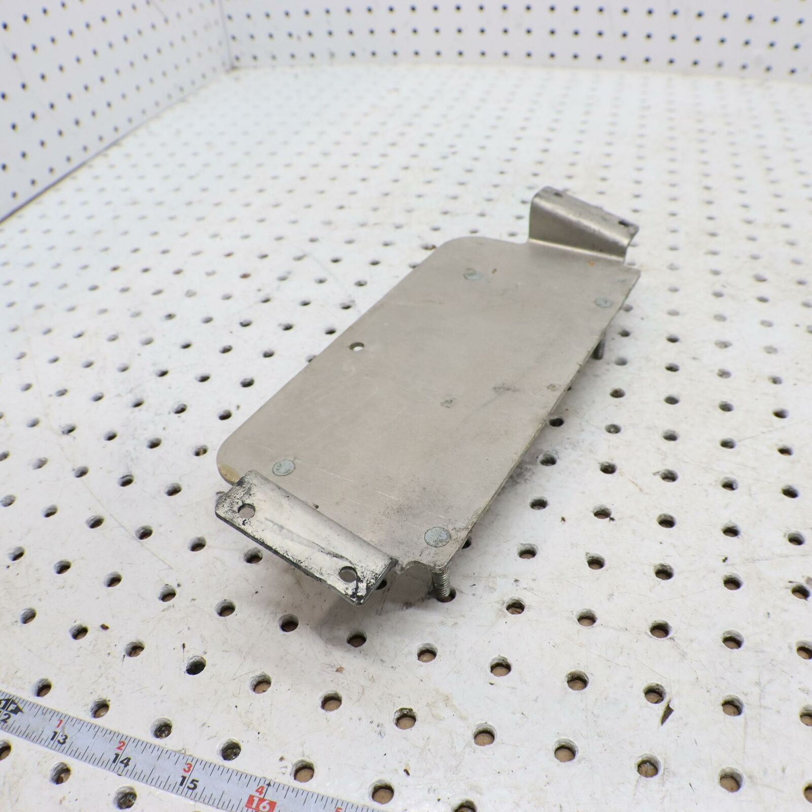 2006 POLARIS SWITCHBACK ASM BRKT OIL COOLER 1015467