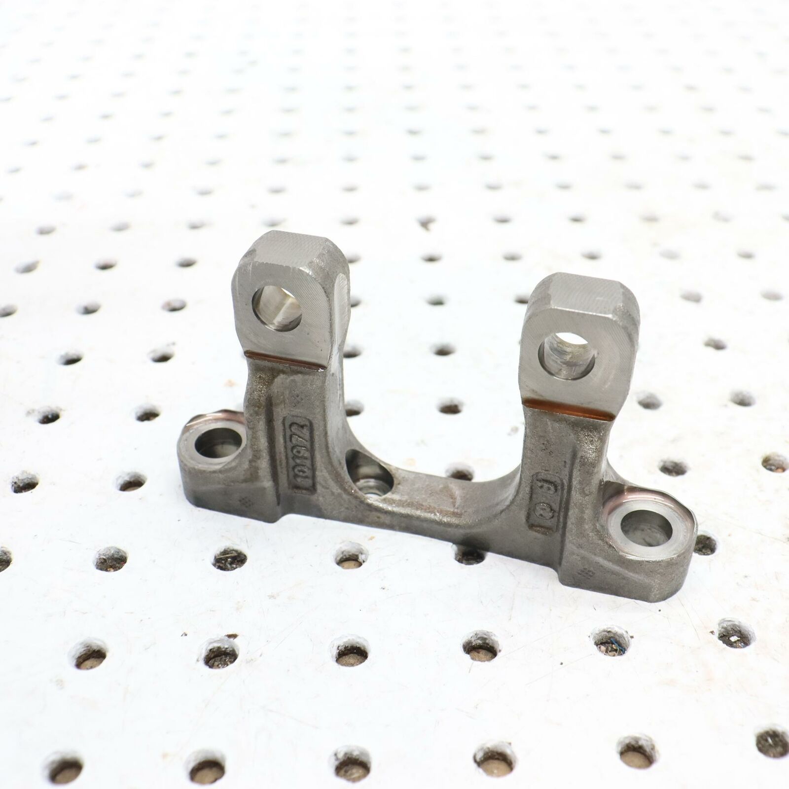 2006 POLARIS SWITCHBACK ROCKER ARM SUPPORT ROCKER ARM 0451855