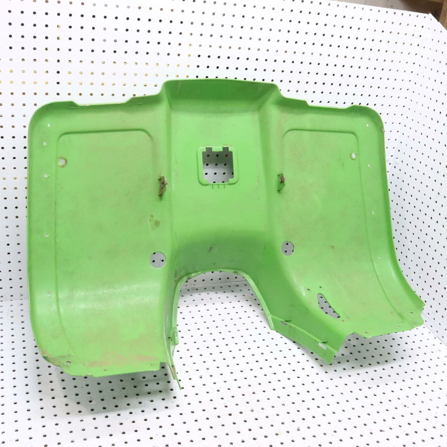 2004 ARCTIC CAT 650 FRONT FENDER PANEL FENDER FR LIME GREEN 0506-721