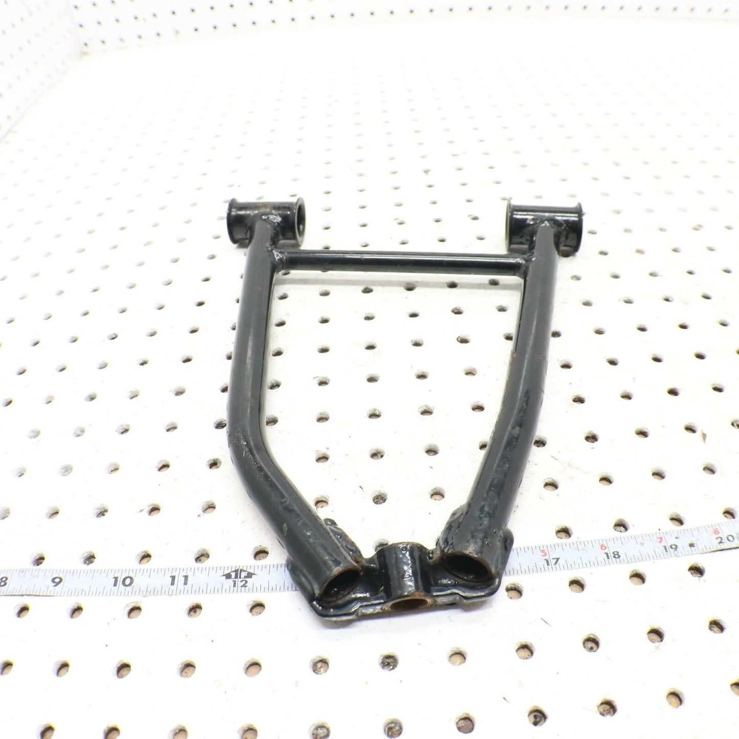 2006 POLARIS RMK 700 FRONT UPPER RIGHT CONTROL A ARM 2203024-385 2203024-067