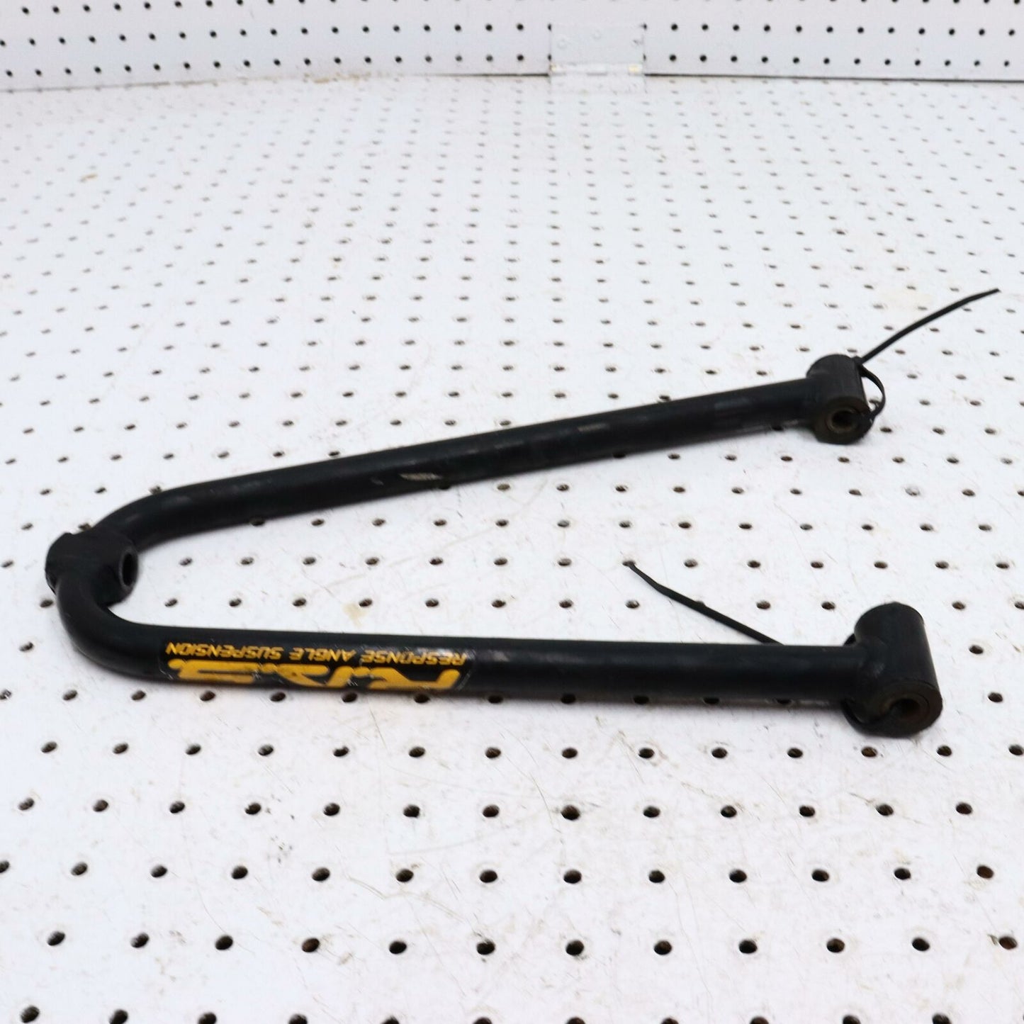 2006 SKI-DOO MXZ 500SS FRONT UPPER LEFT CONTROL A ARM 505071756