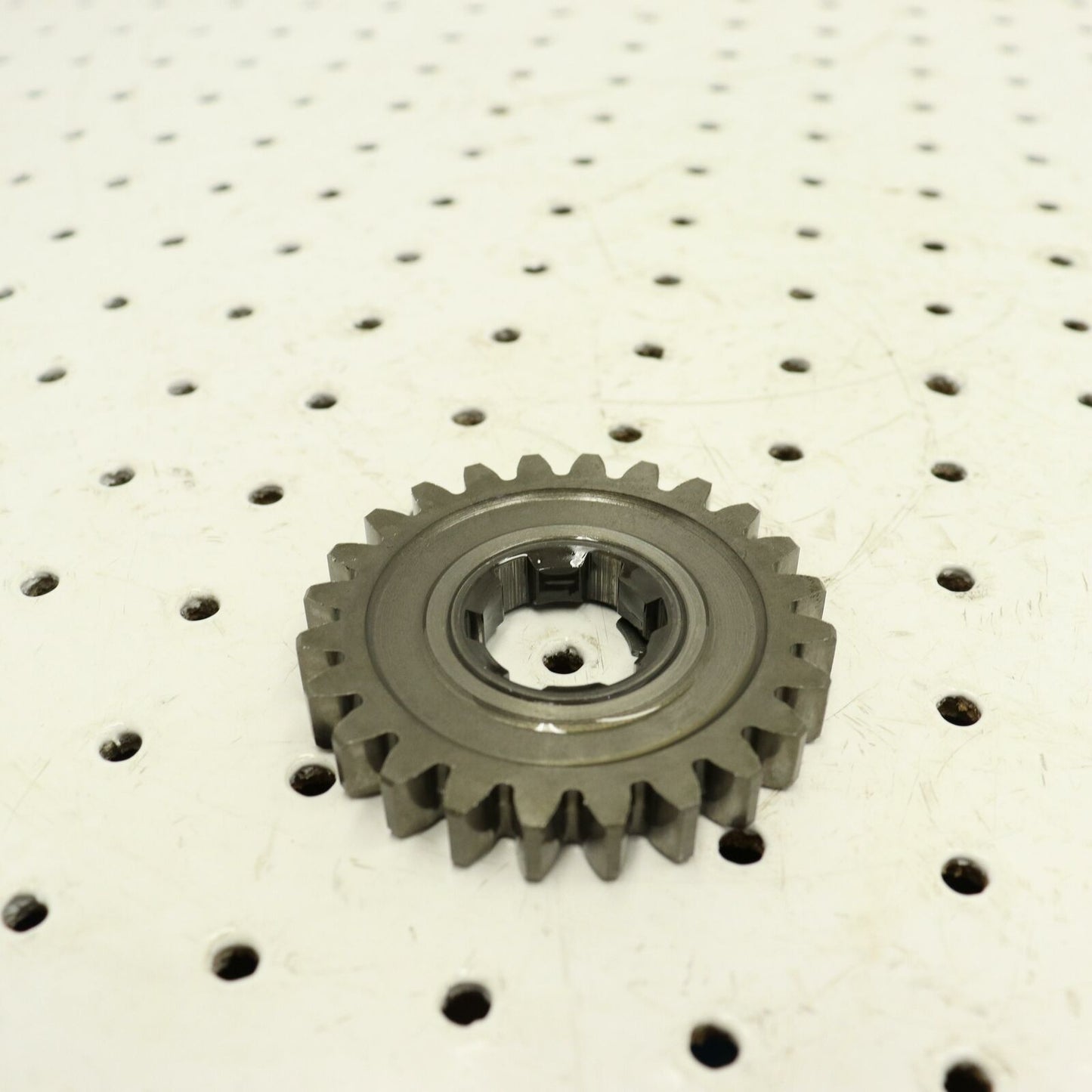 2003 SUZUKI SAVAGE 650 TRANSMISSION TRANNY GEAR 3RD DRIVEN 24331-24B20