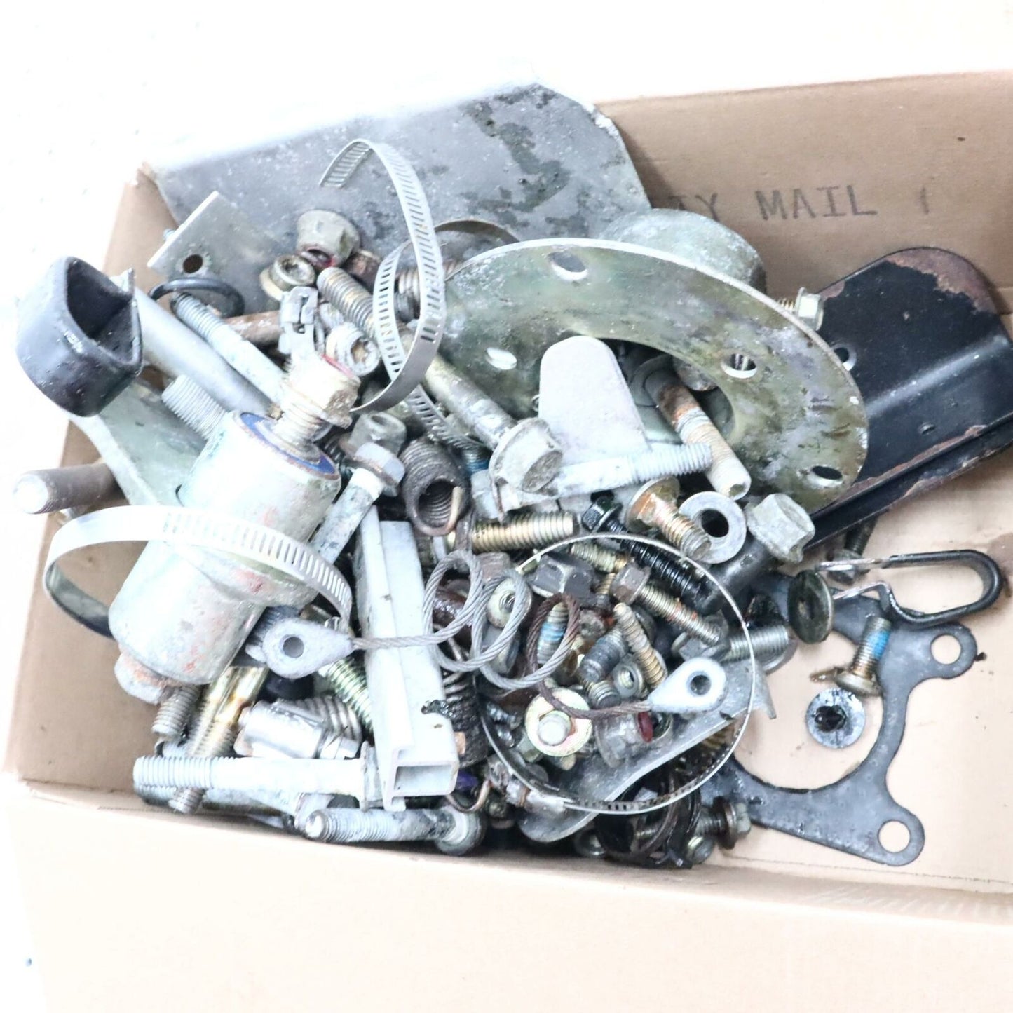 2007 POLARIS IQ 600 MISCELLANEOUS BOLTS HARDWARE NUTS BOLTS FASTENERS BRACKETS