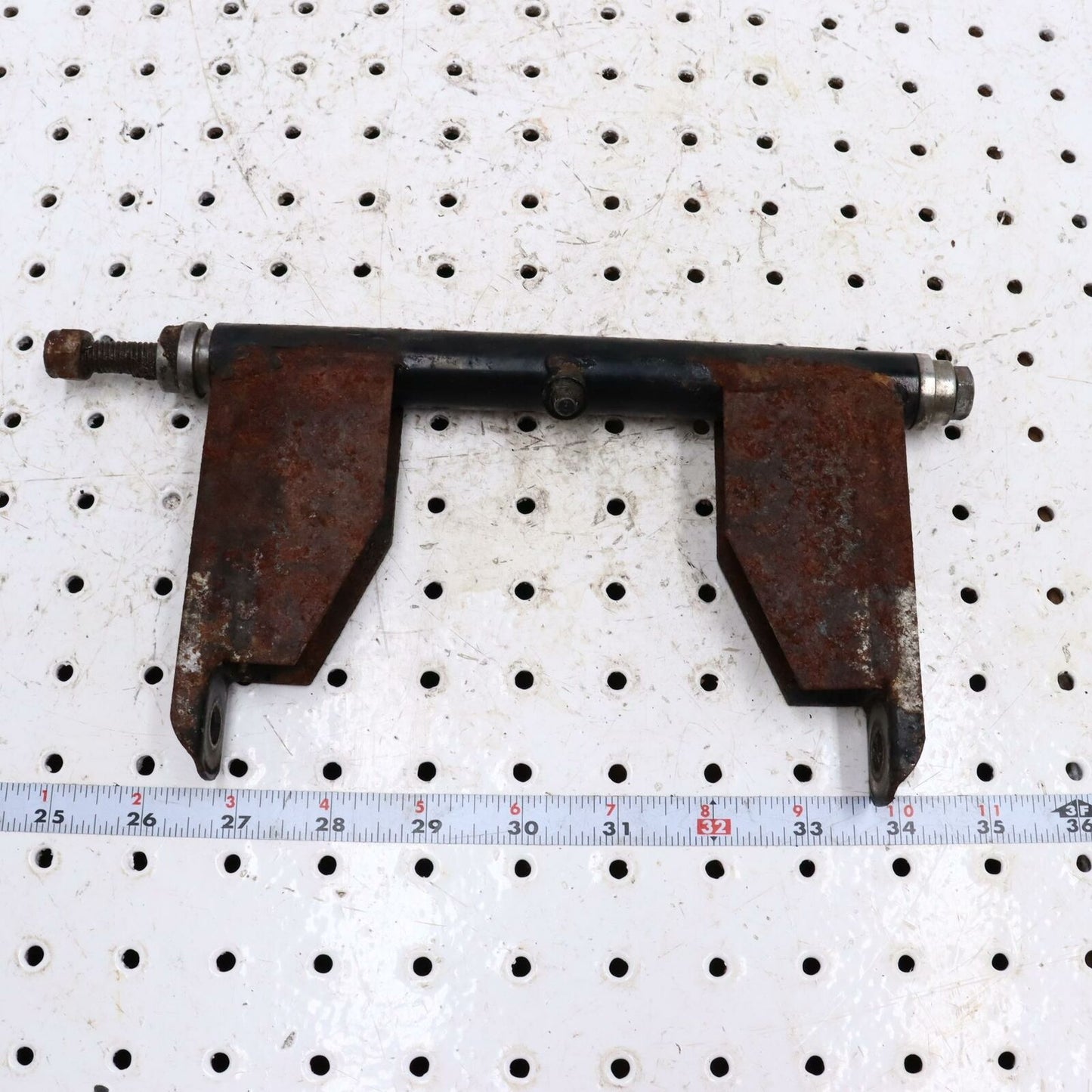 2003 ARCTIC CAT F7 FIRECAT 700 REAR PIVOT ARM 0704-727