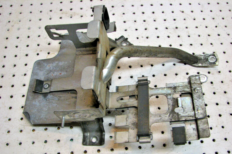 2007 YAMAHA PHAZER 500 FX BATTERY BOX 8GK-2199G-01-00